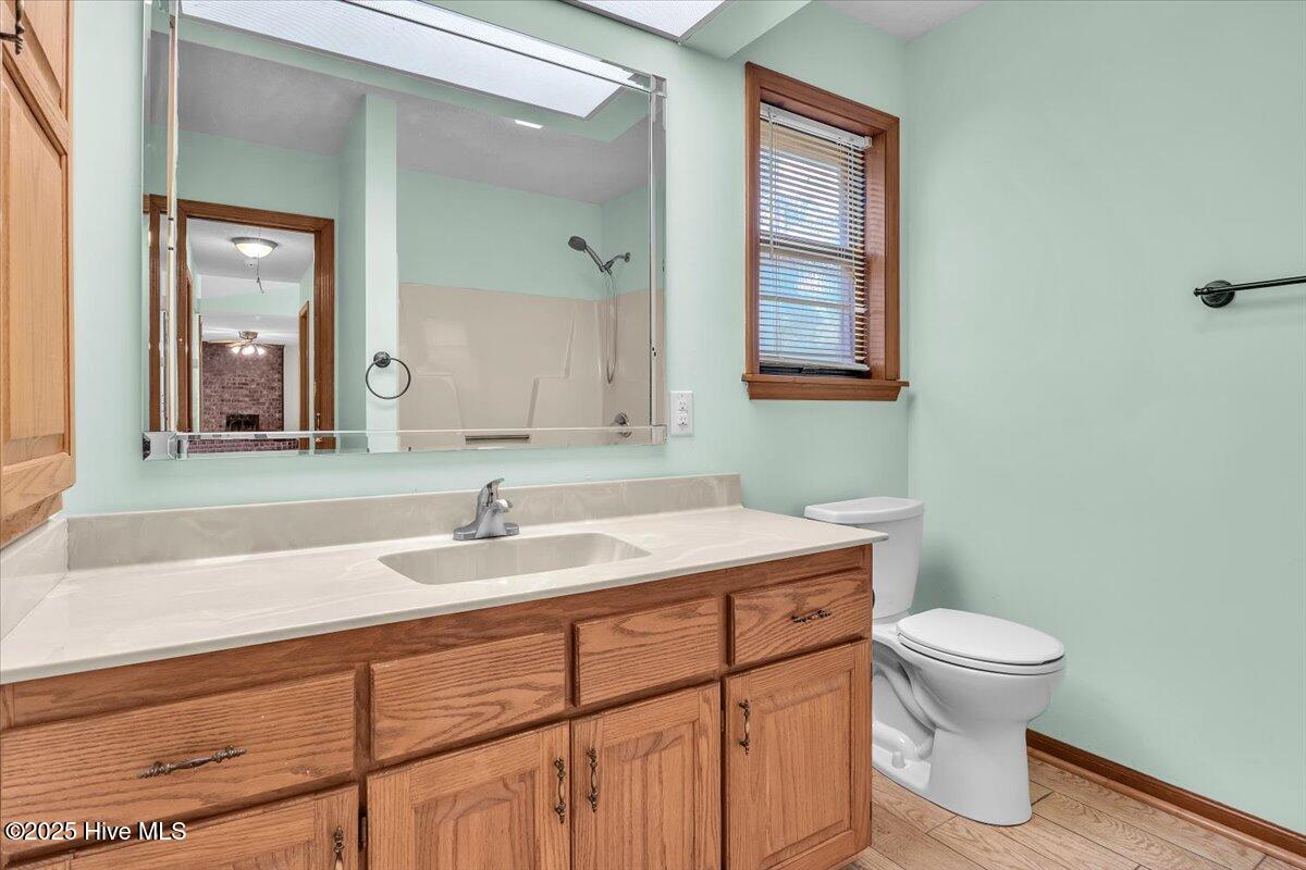 100568309 | Photo 54