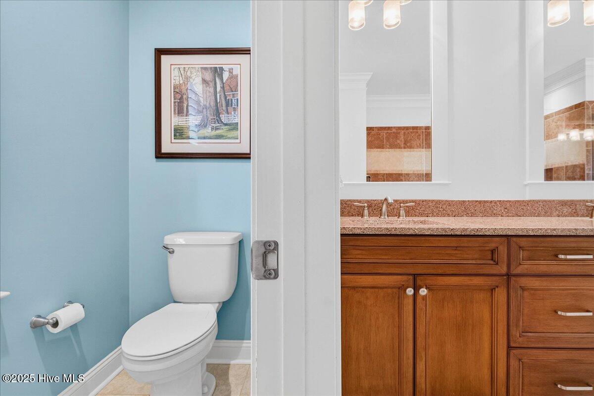 100530604 | Photo 53