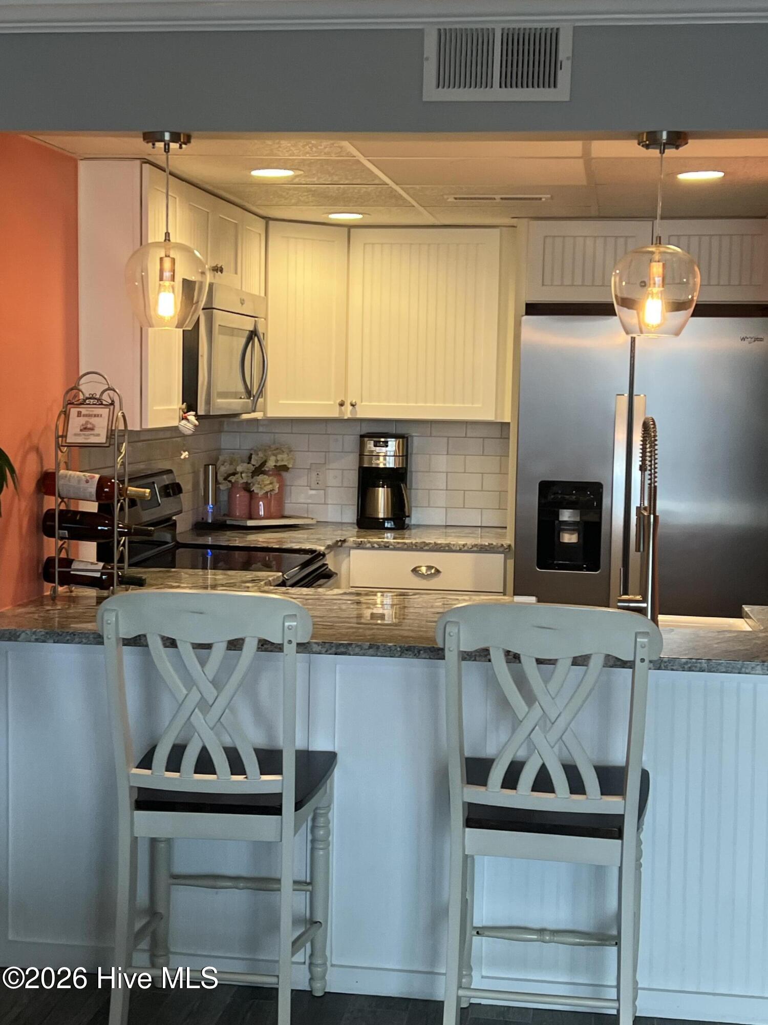 100559074 | Photo 38