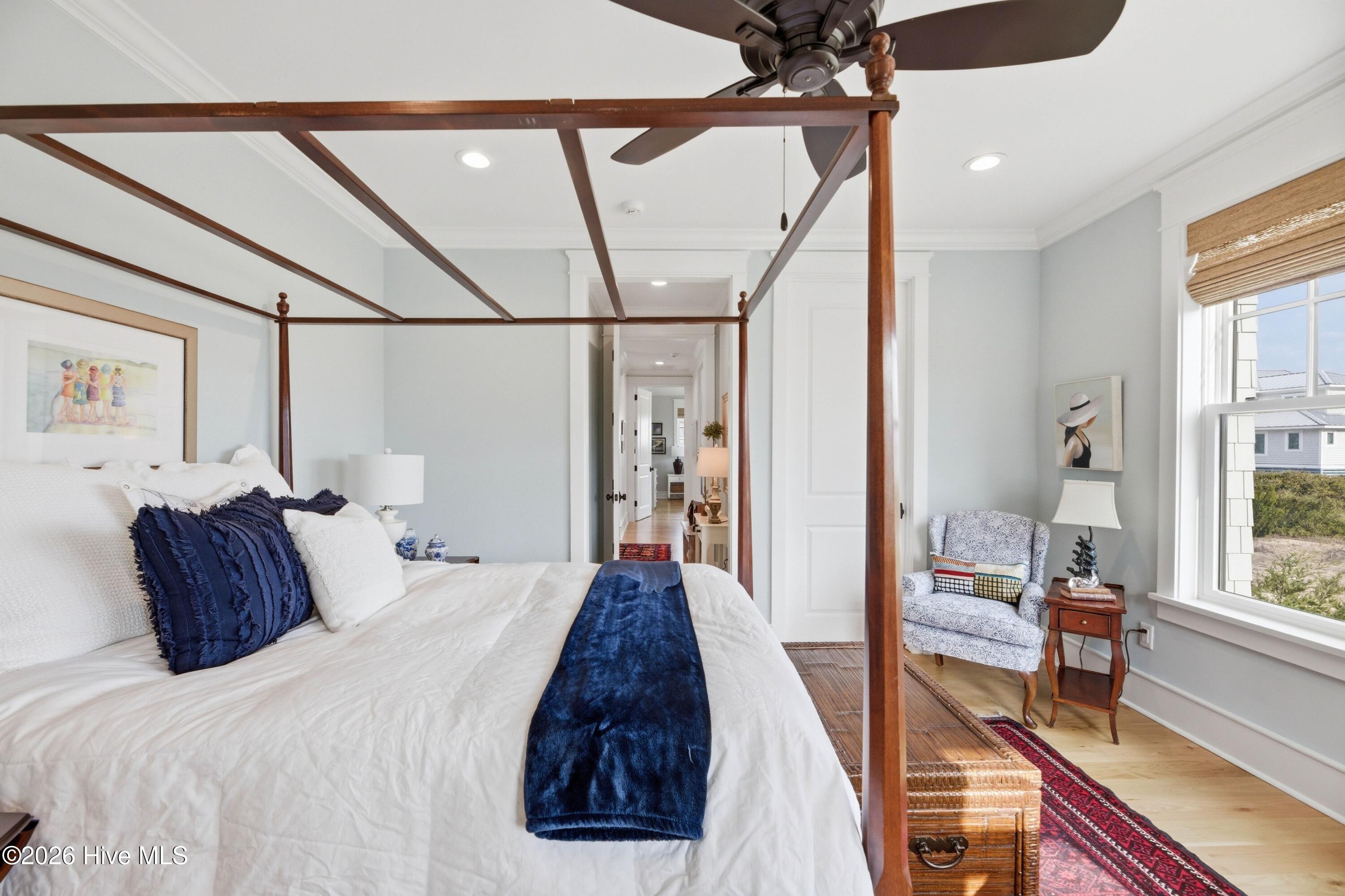 100564328 | Photo 33