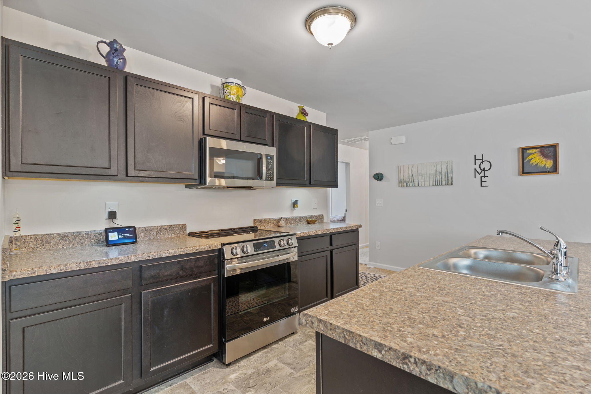 100564485 | Photo 19