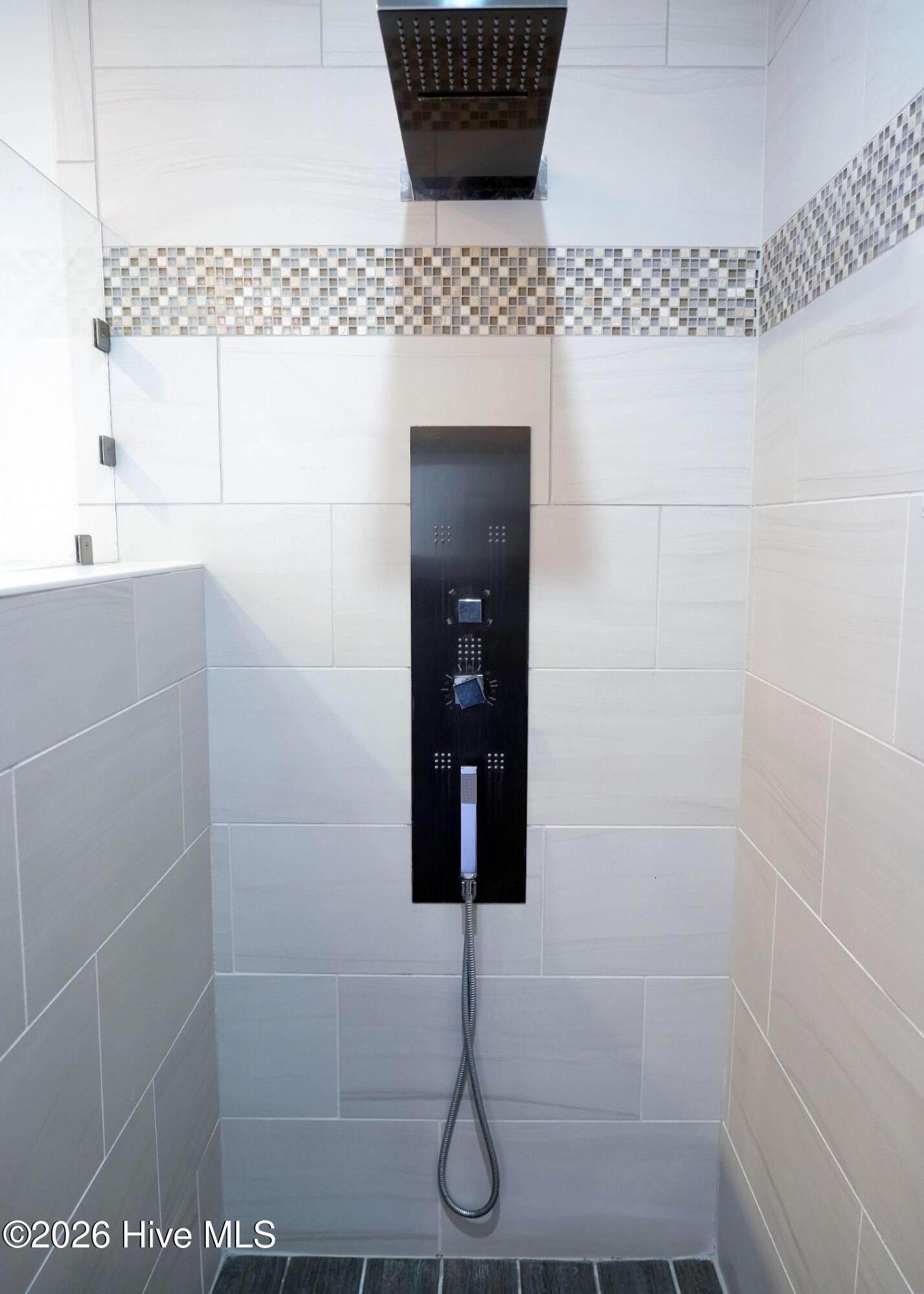 100554172 | Photo 24