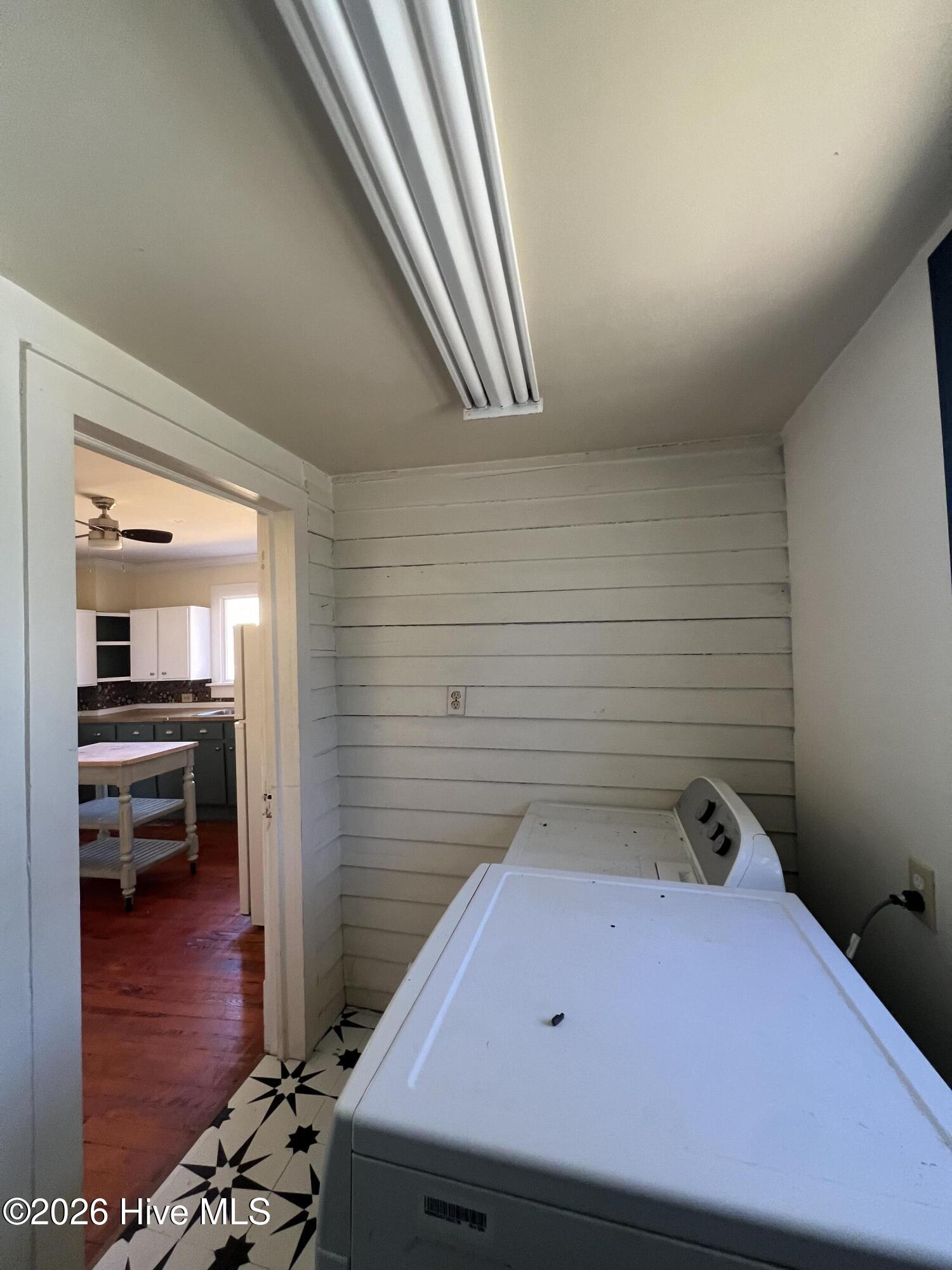 915 Saint David Street