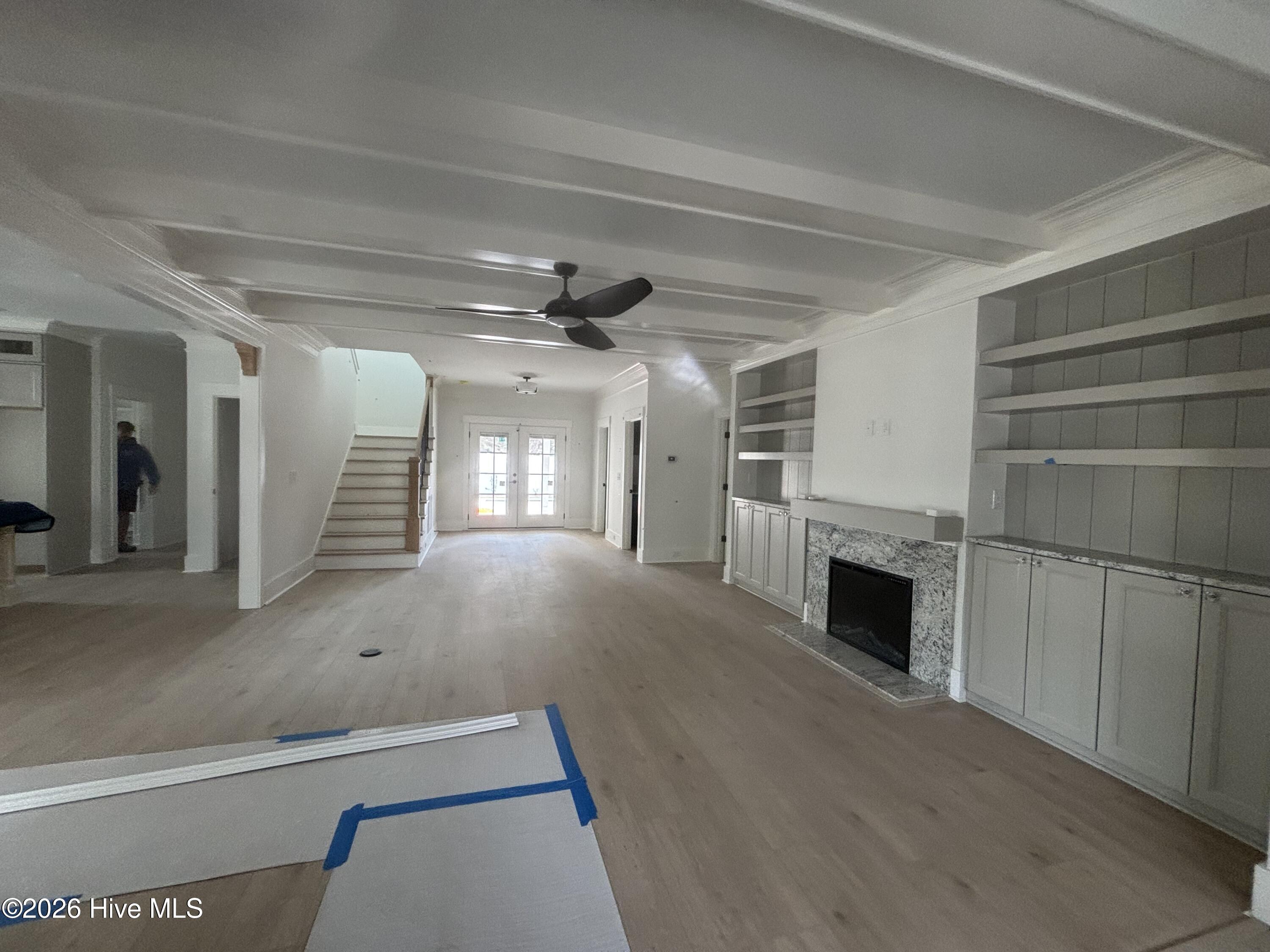 100516675 | Photo 86