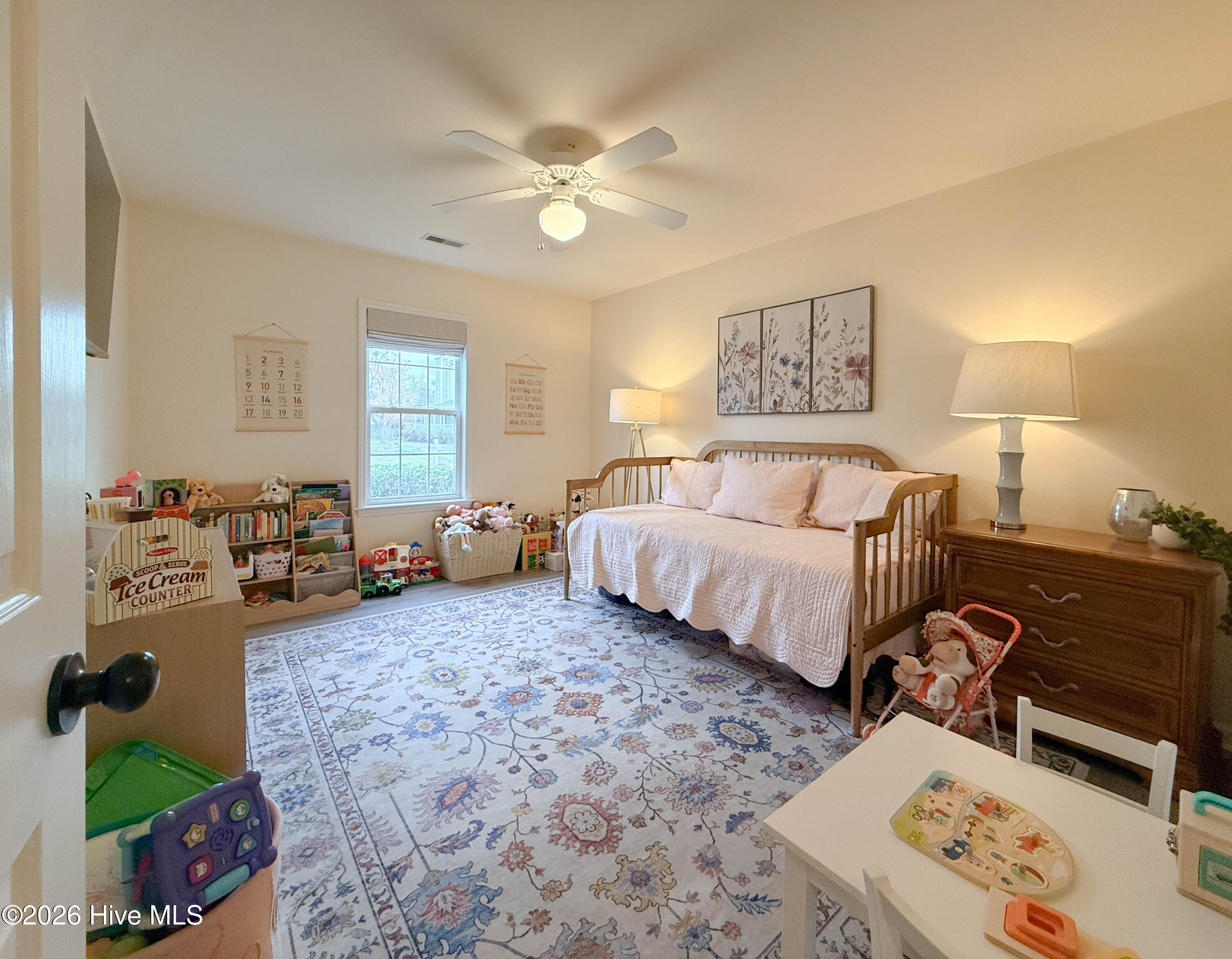 100559708 | Photo 61