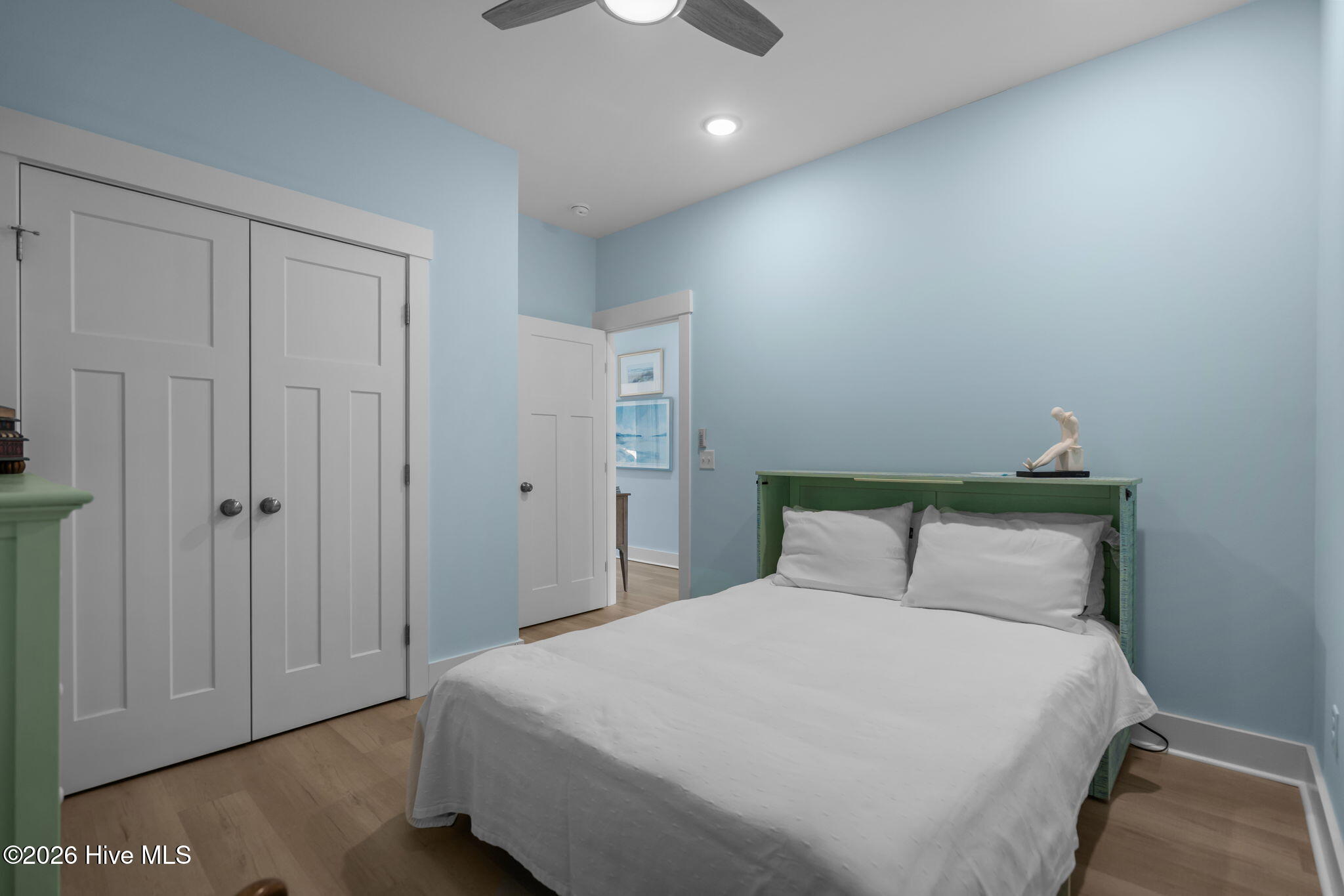 100546966 | Photo 35