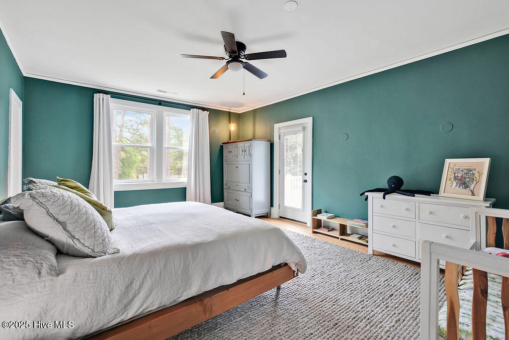 100528025 | Photo 22