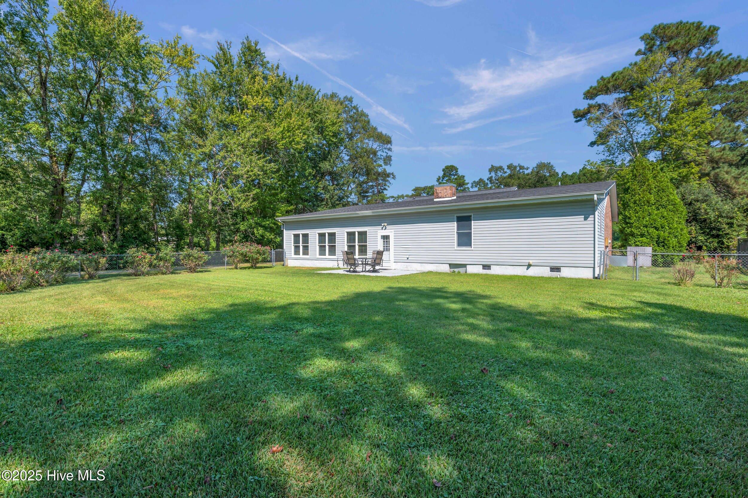 100532115 | Photo 36