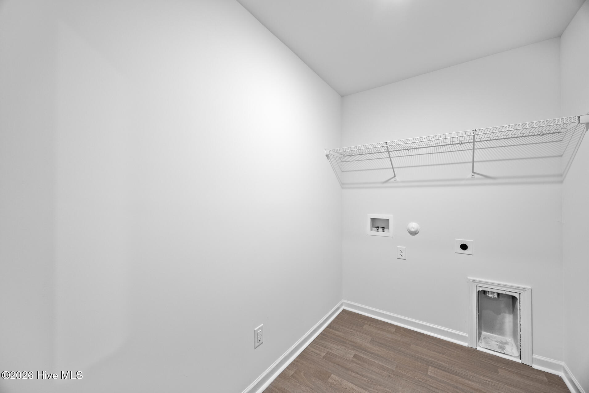 100560902 | Photo 21