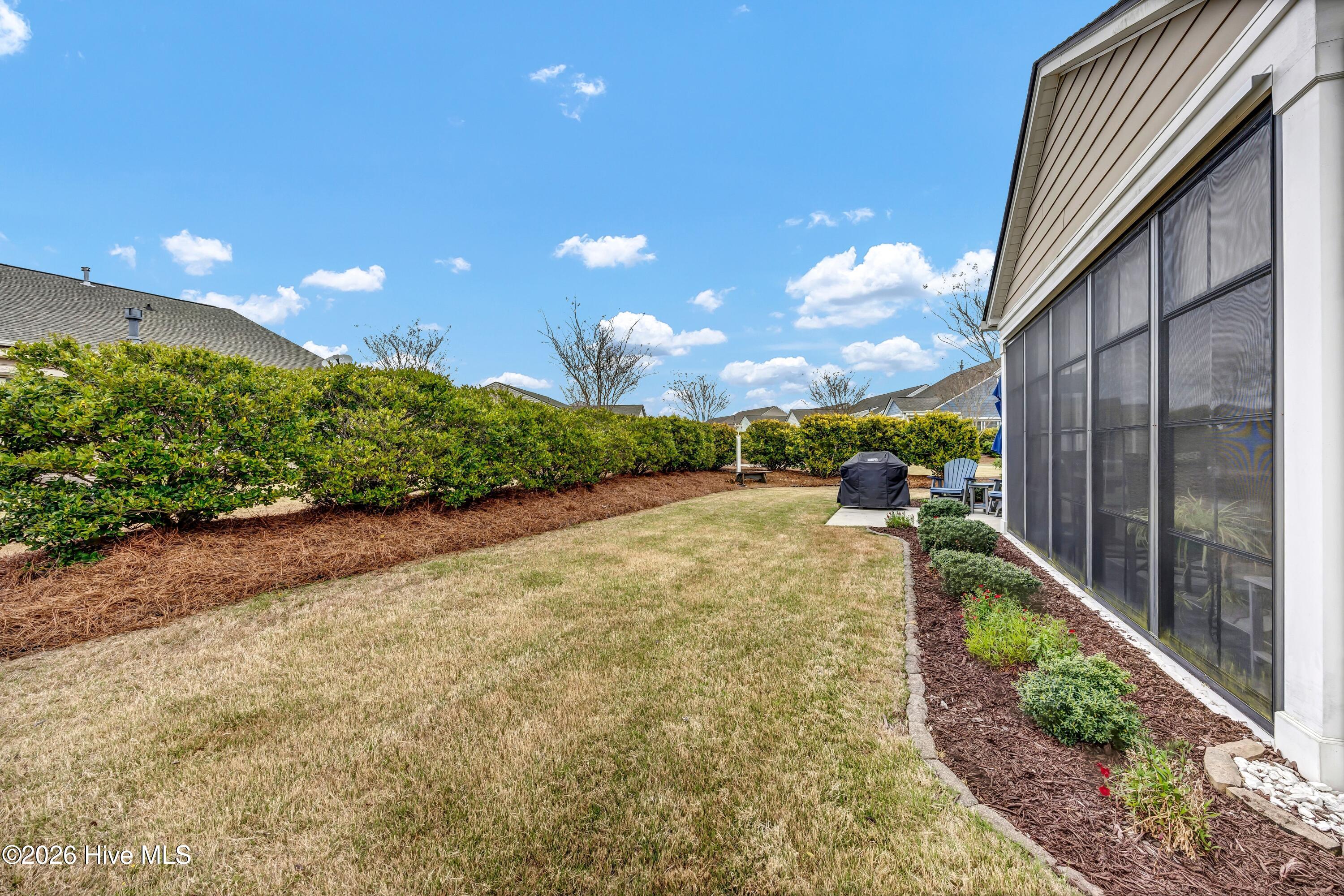 100562061 | Photo 27