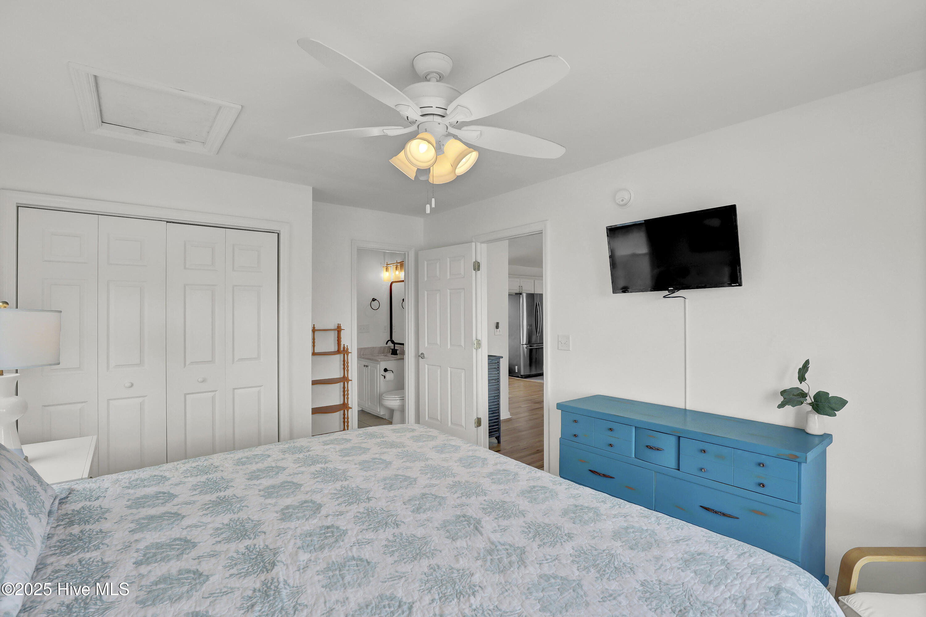 100521300 | Photo 52