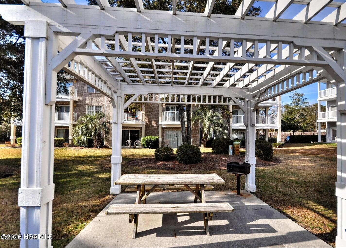 100564188 | Photo 35