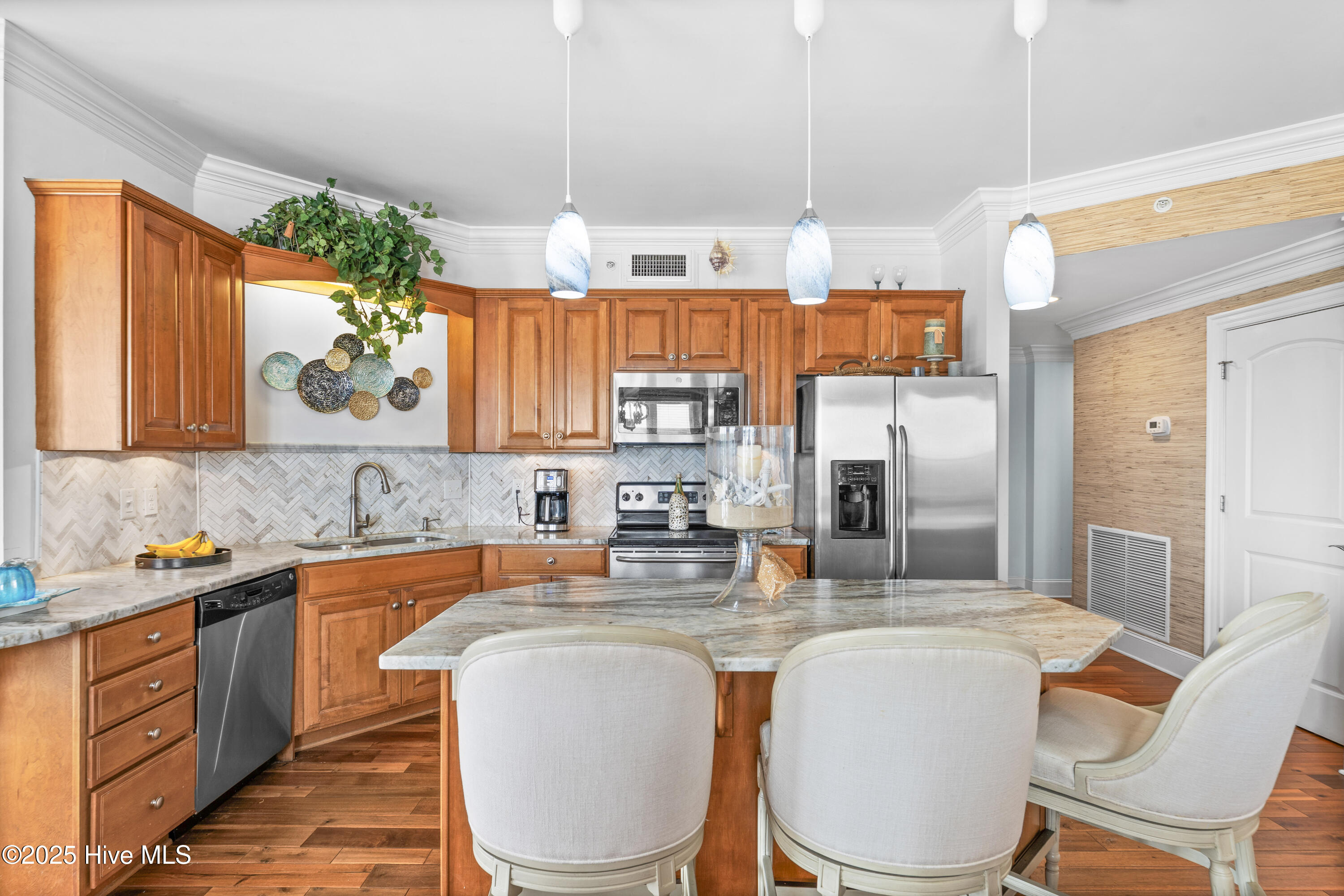 4425 Arendell Street 609,Morehead City