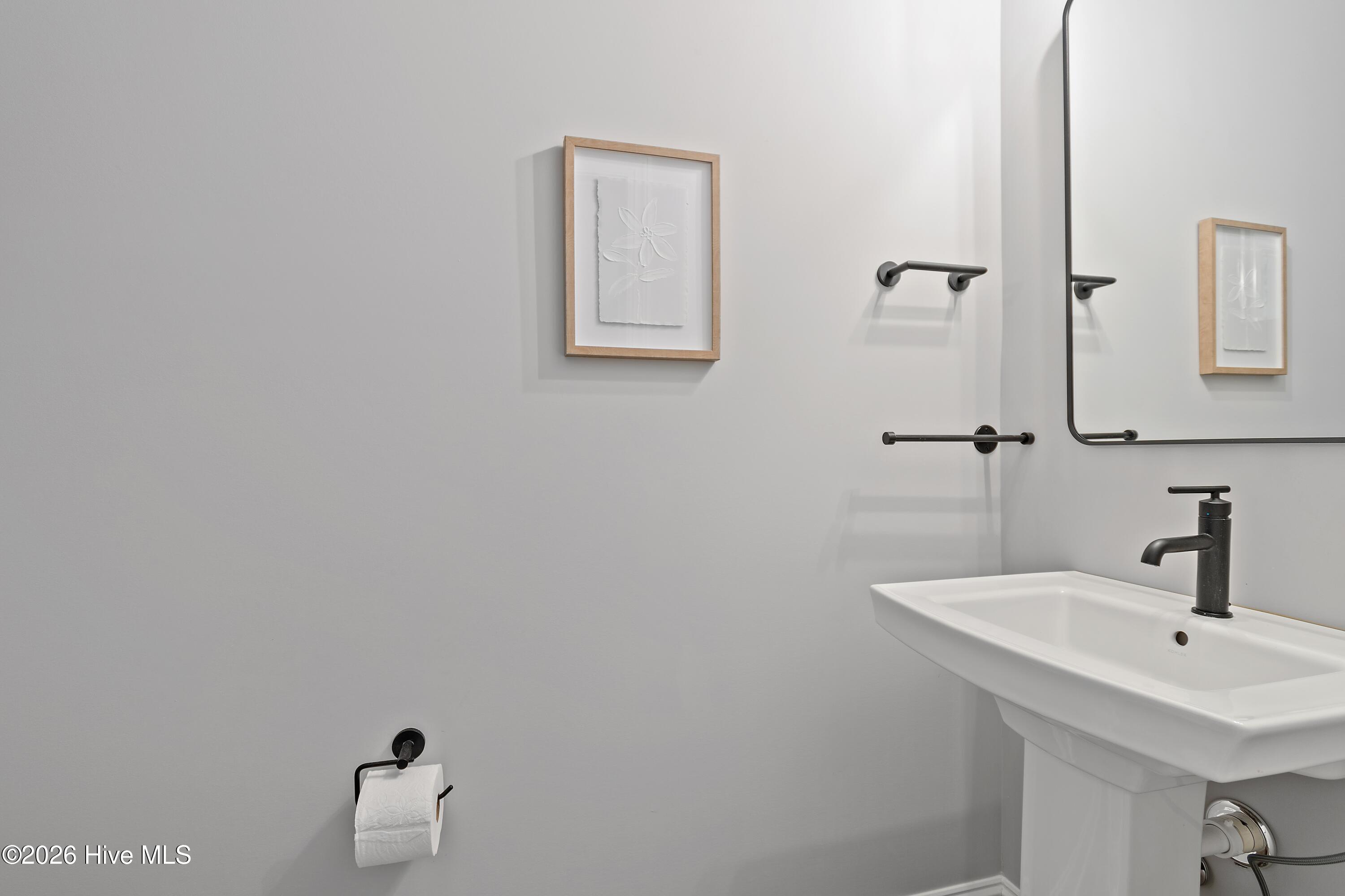 100565017 | Photo 24