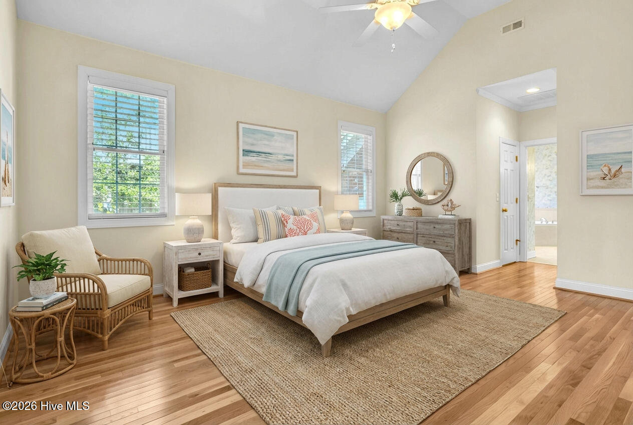 100549882 | Photo 19