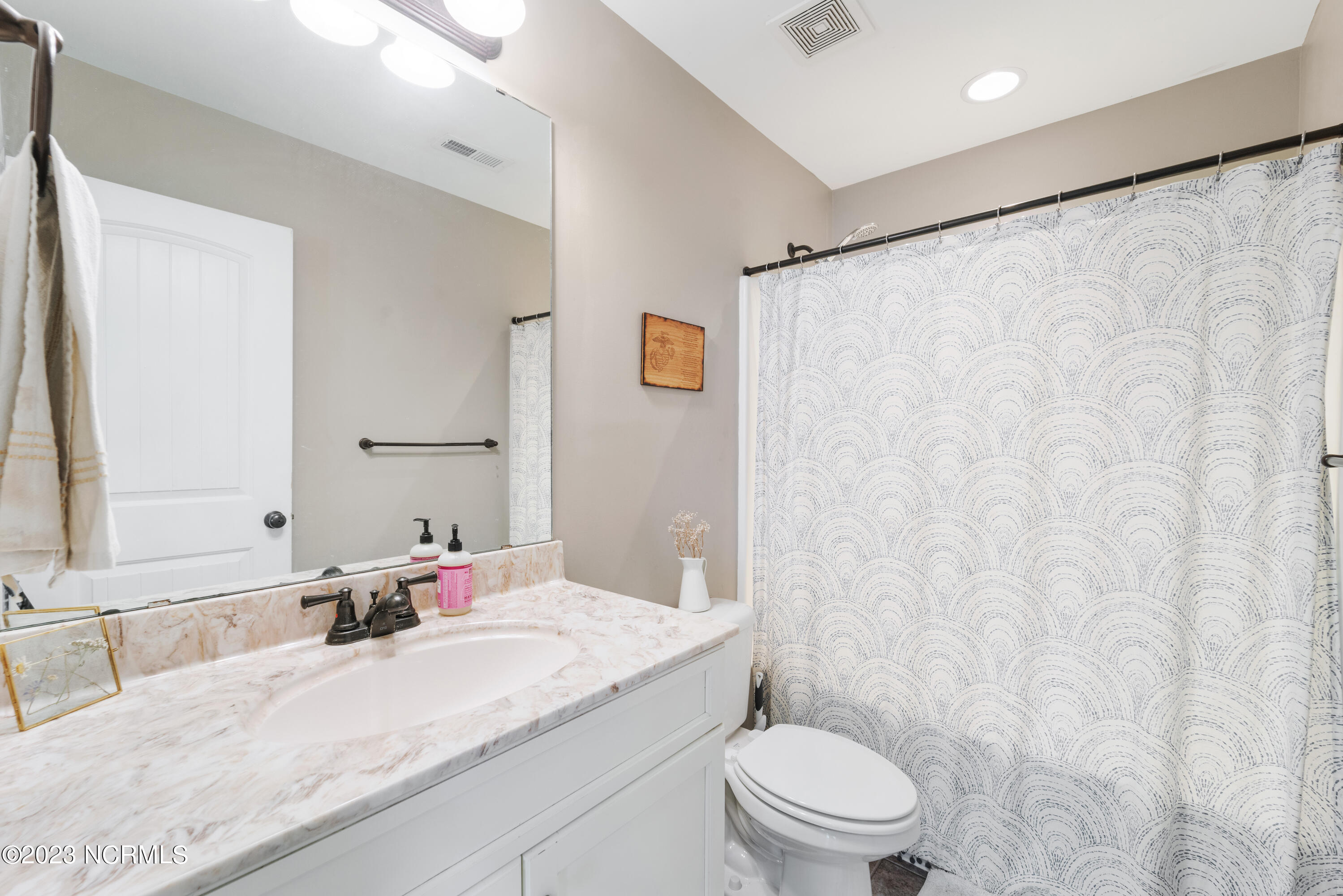 100514781 | Photo 13