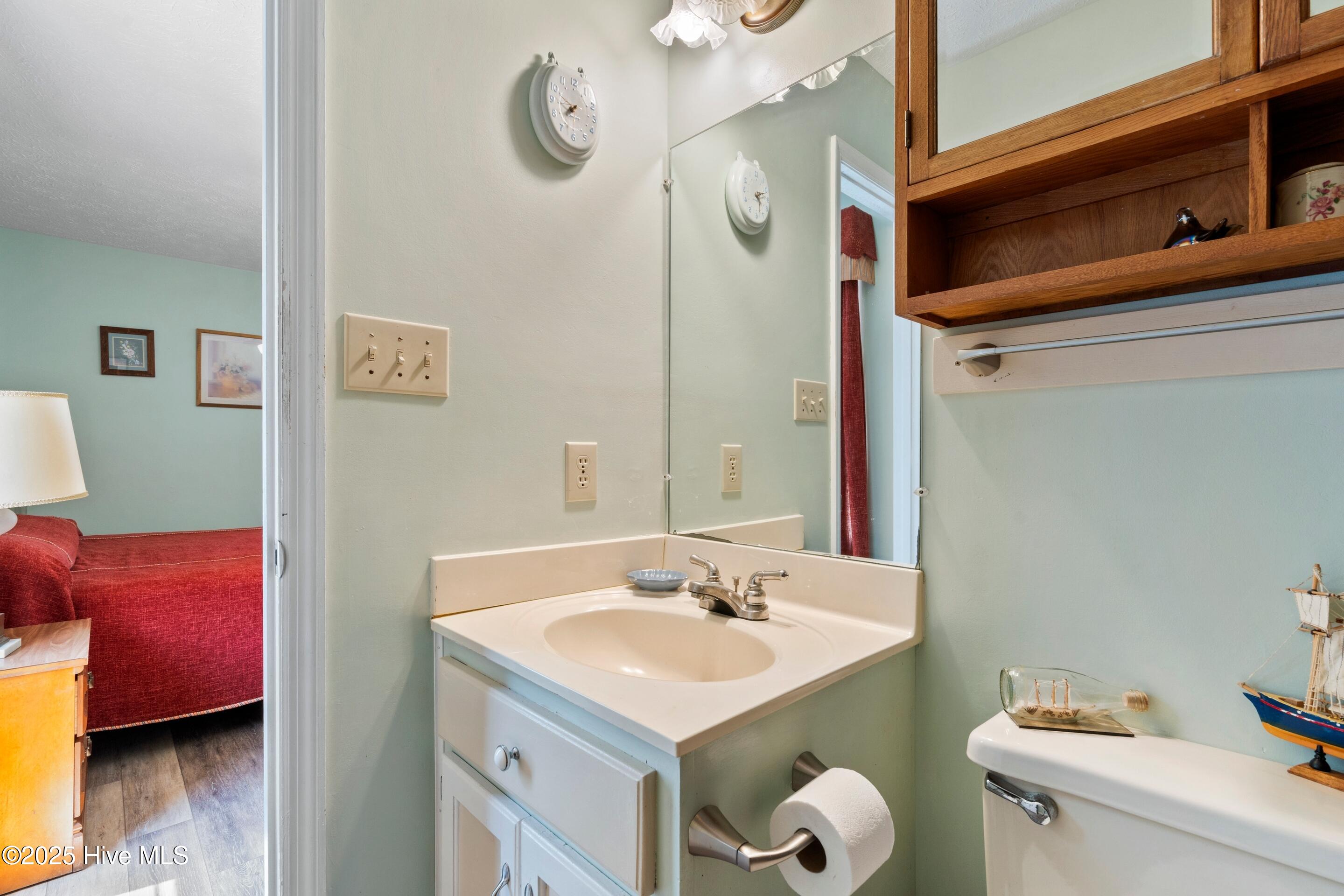 100521940 | Photo 30