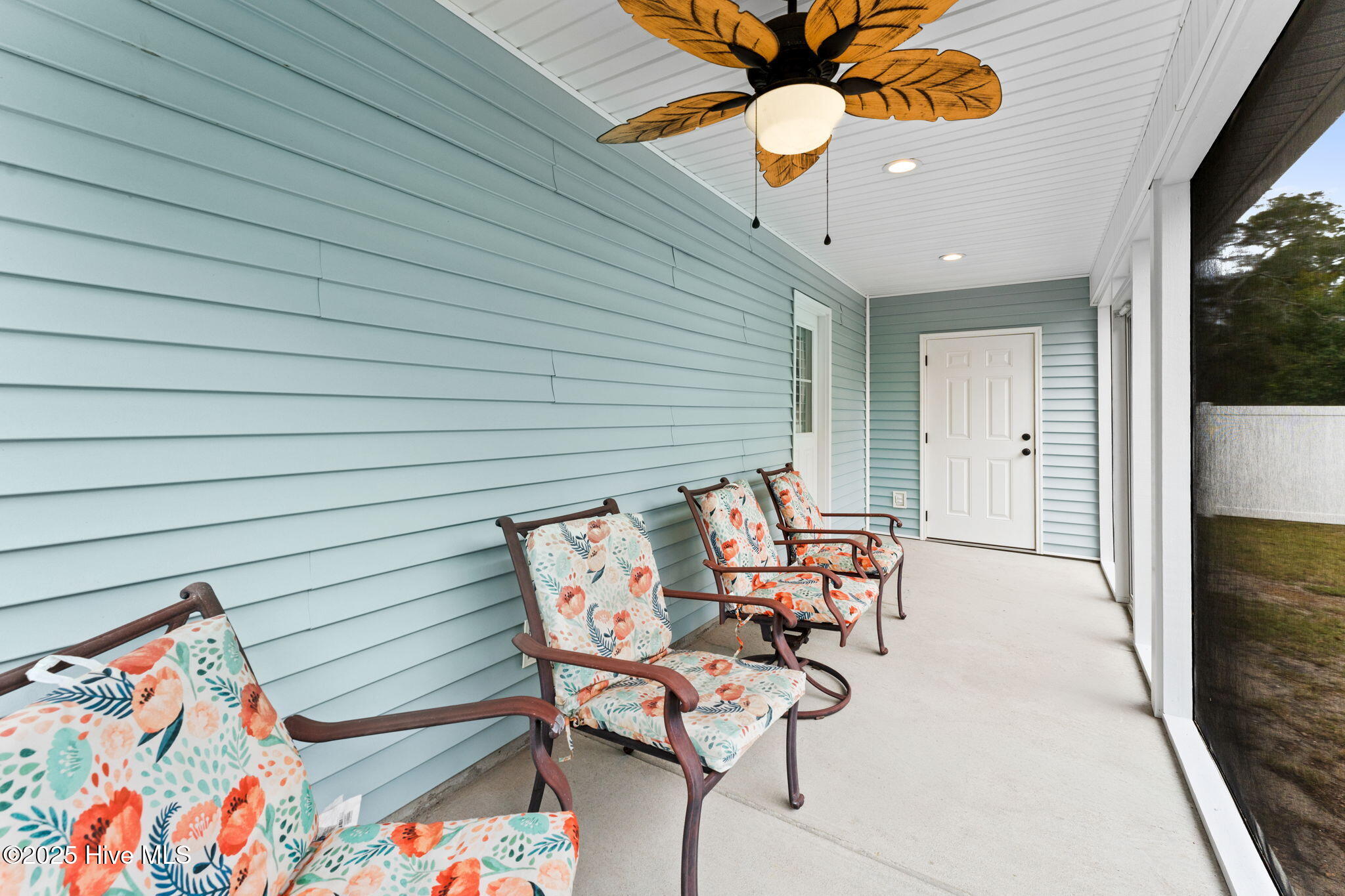 100538896 | Photo 37