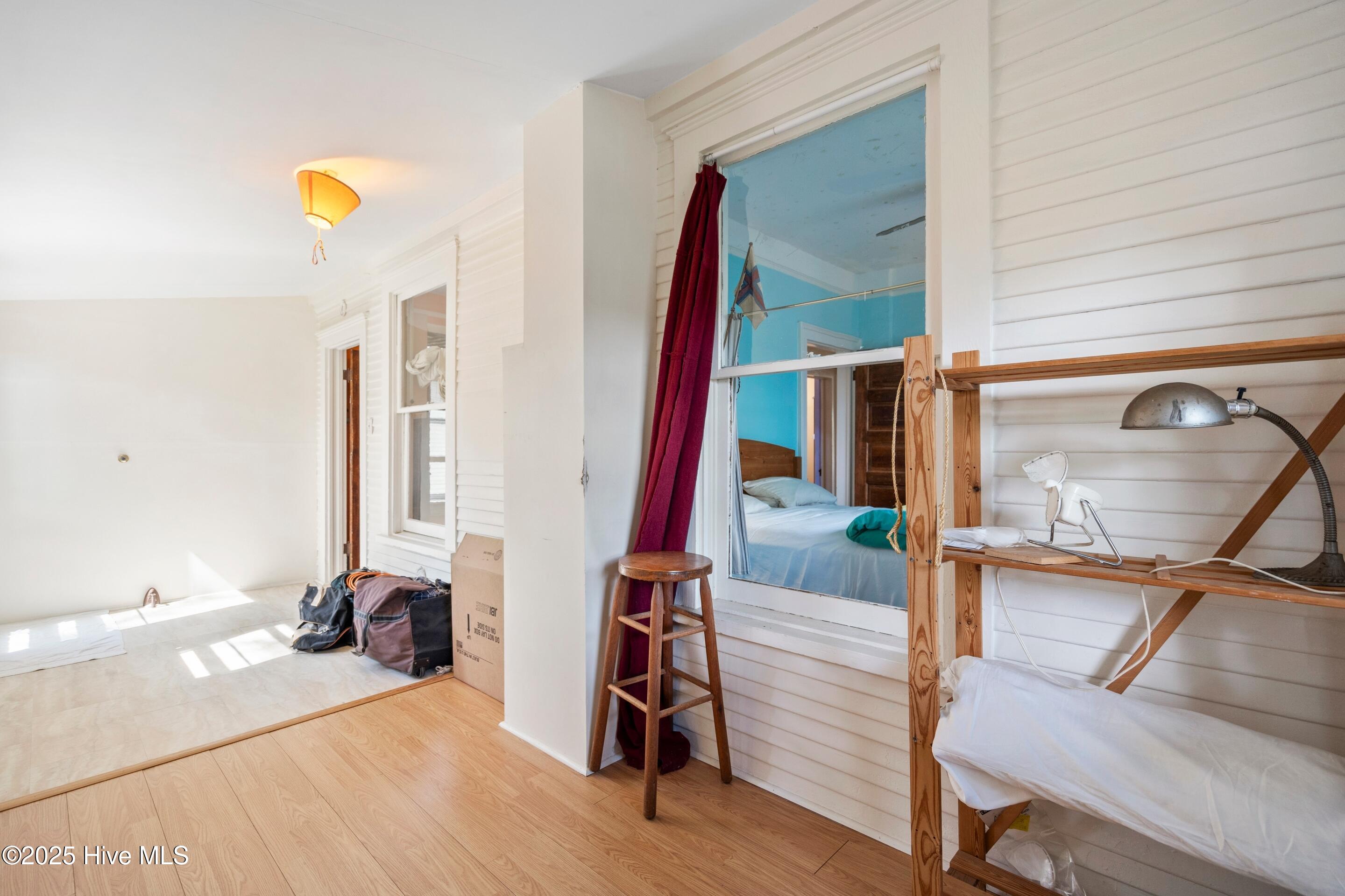 100535914 | Photo 43