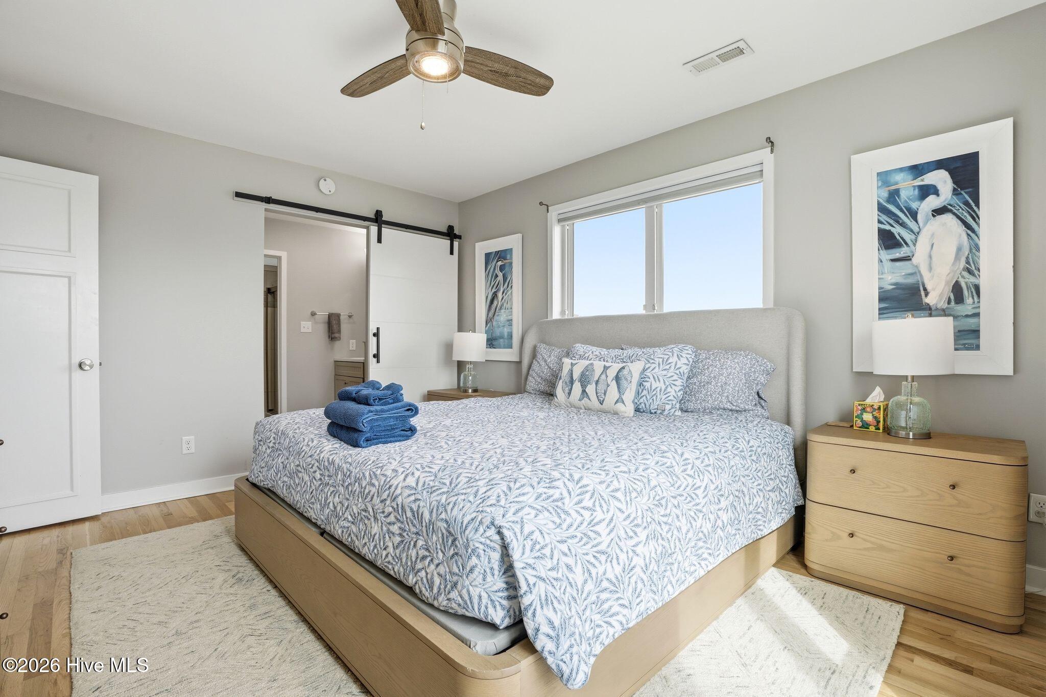 100558561 | Photo 37