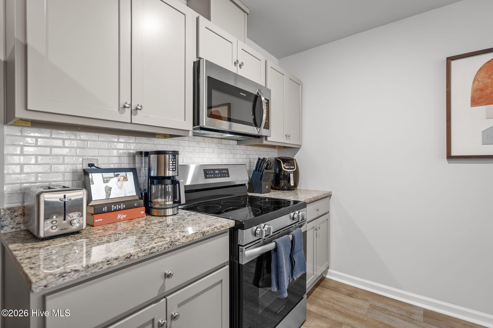 100547545 | Photo 11