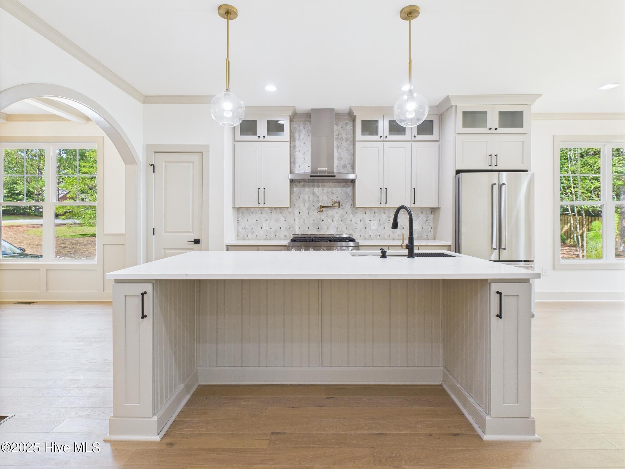 CAM04094G0-PR0052-STILL030