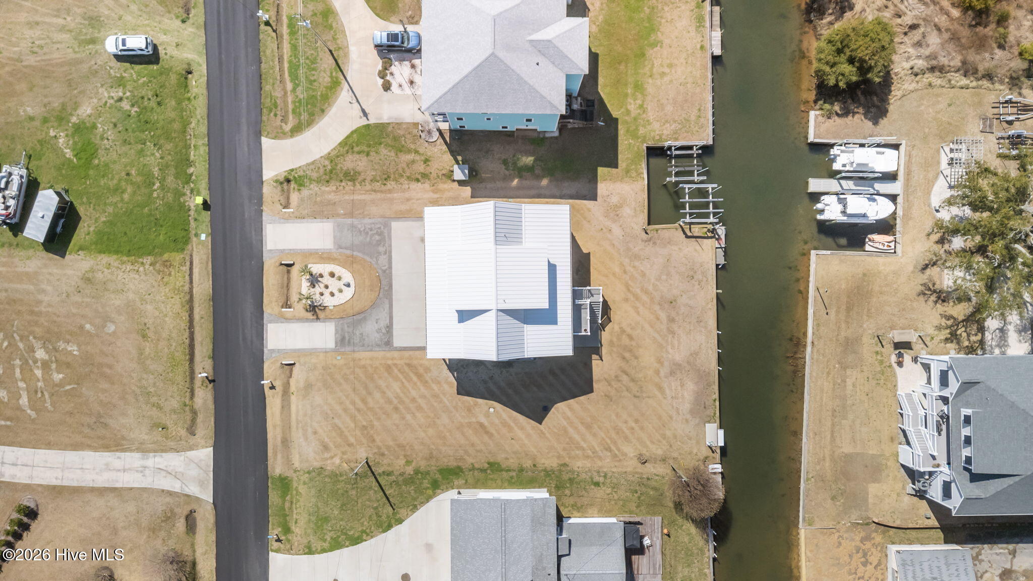 100559740 | Photo 12