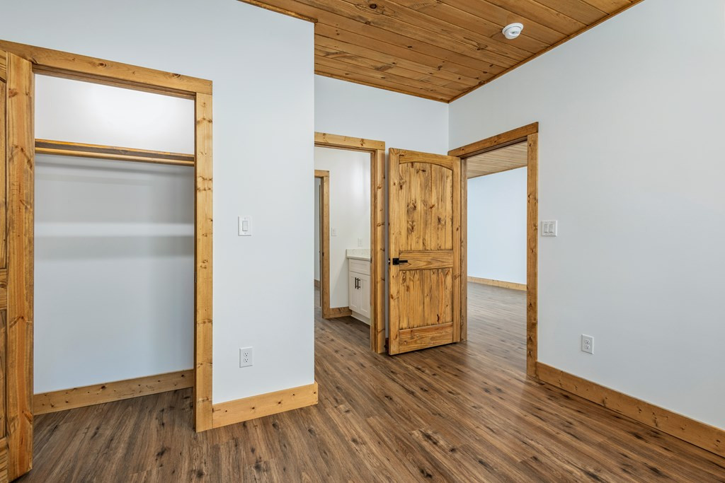 Guest bedroom II