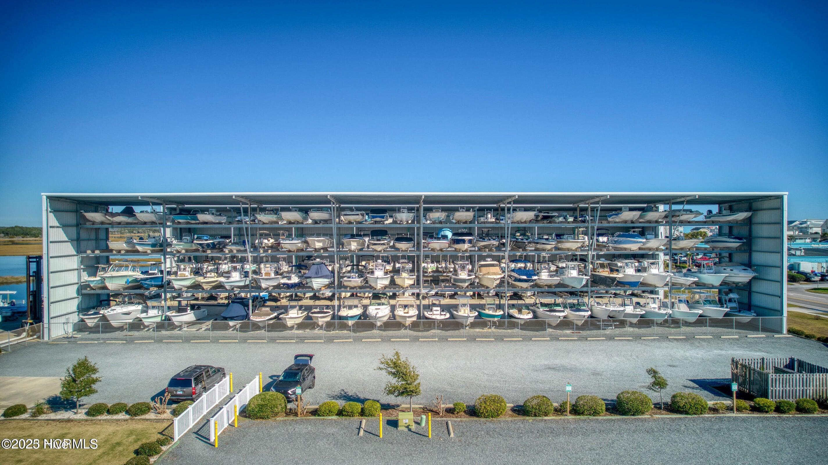 100514577 | Photo 49