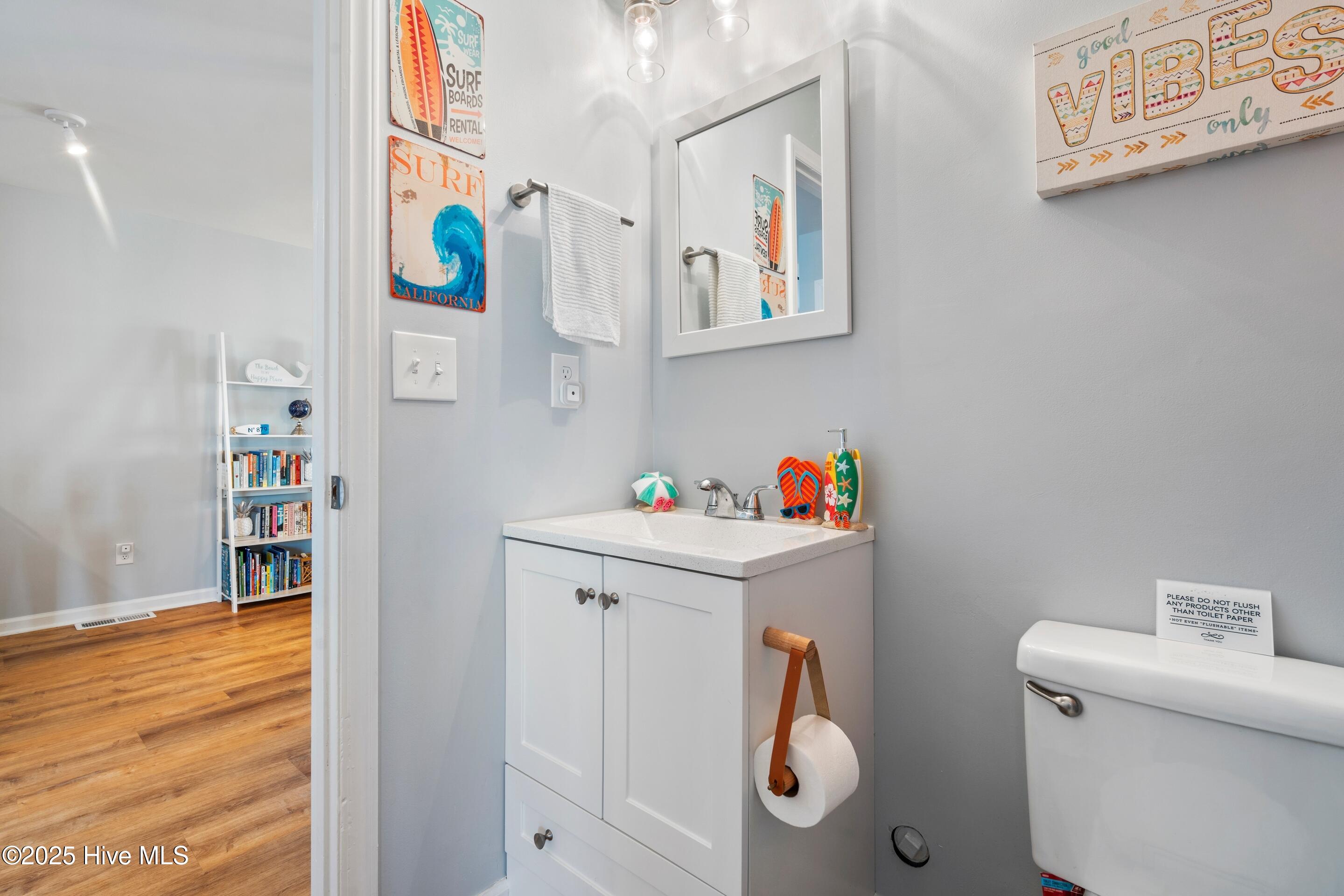 100535688 | Photo 30