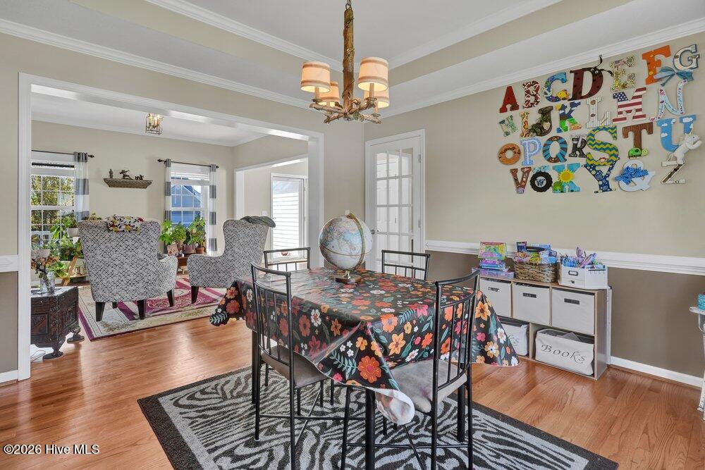 100567145 | Photo 10