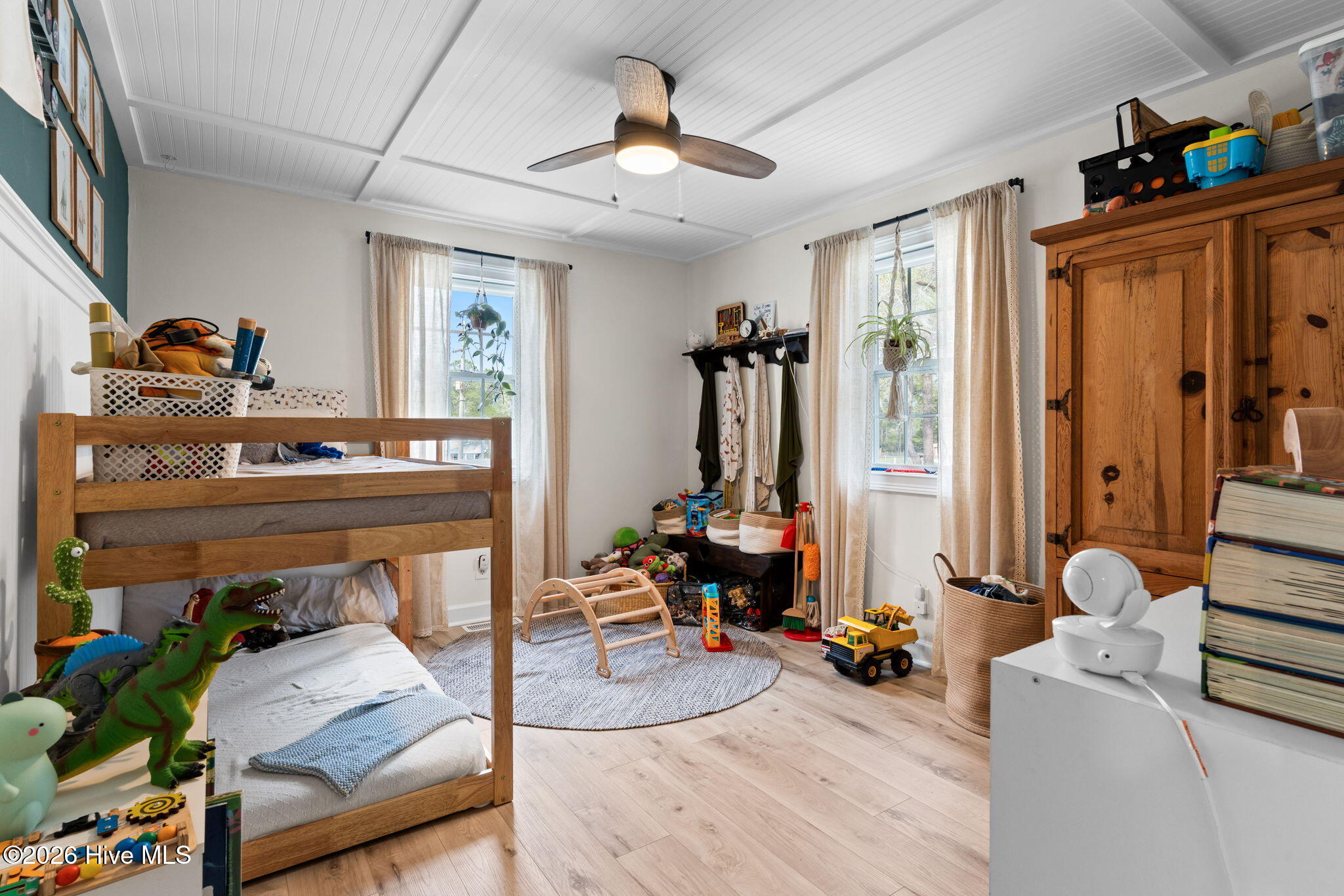 100560277 | Photo 21