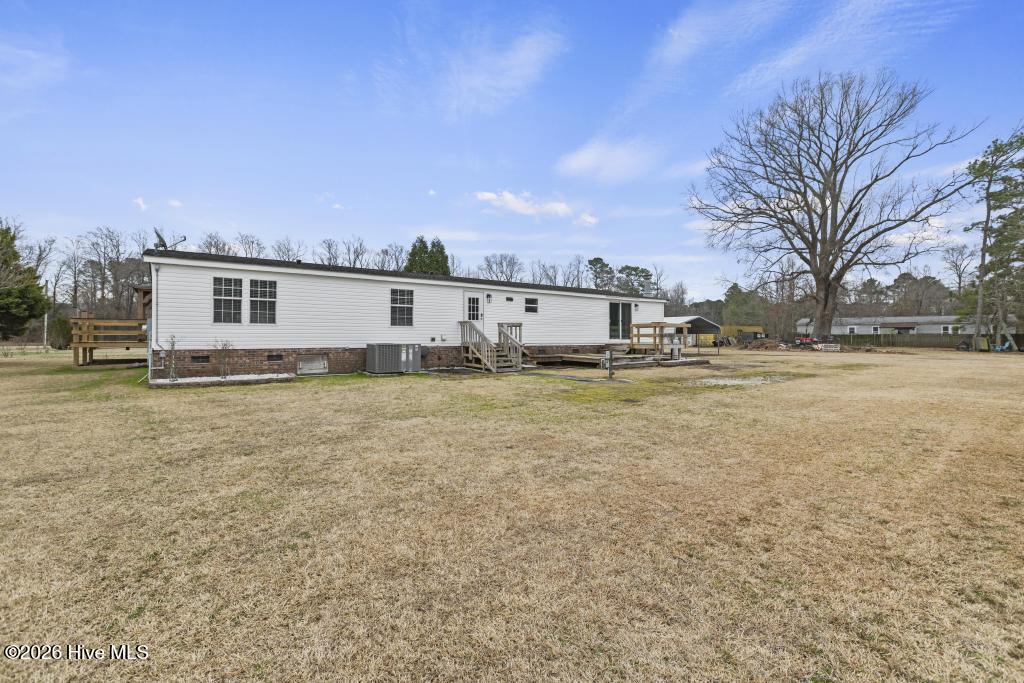 100555089 | Photo 36