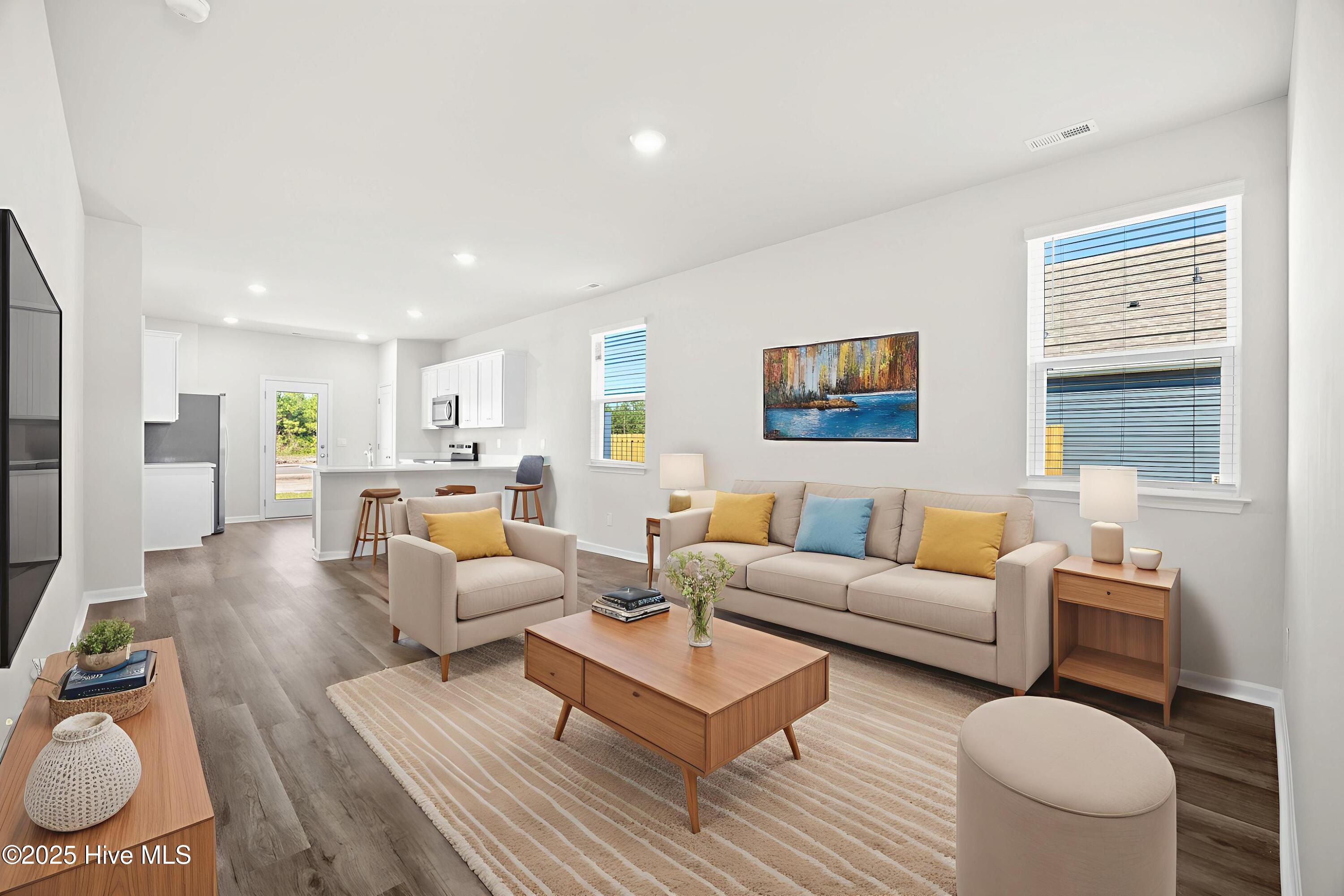 06-IMG_8294 - Living Room - Standard - 5