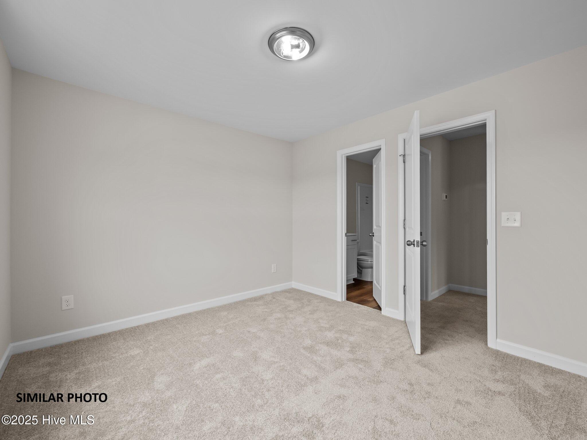 100519589 | Photo 30