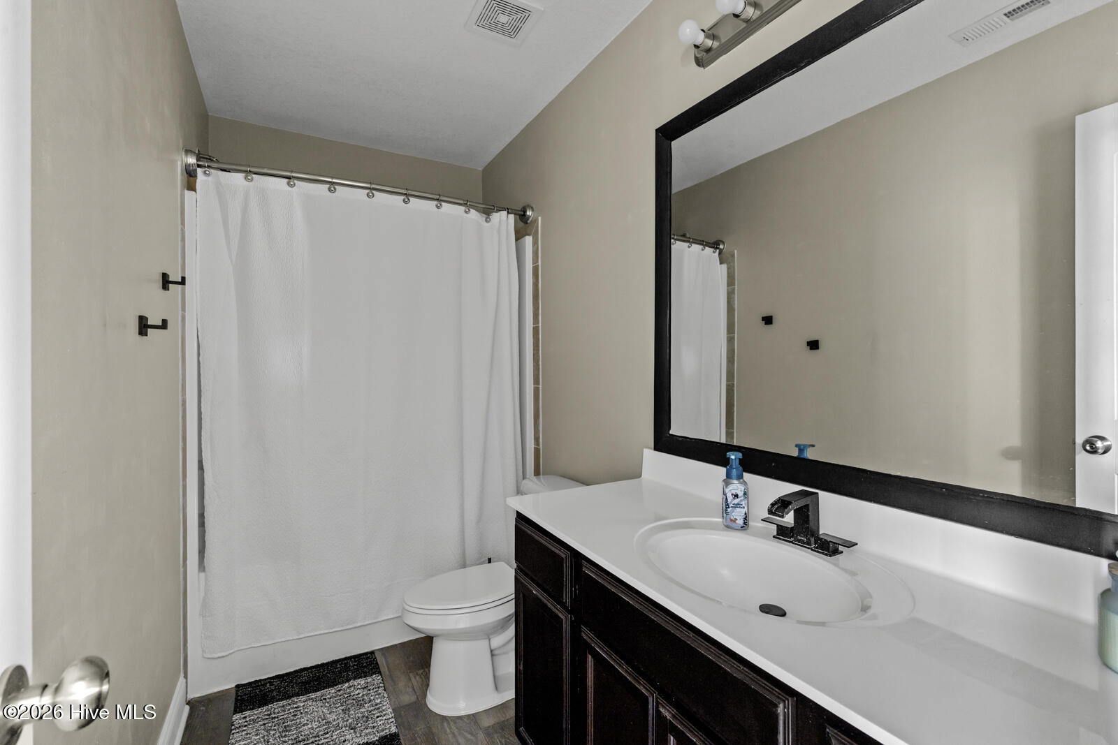 100558564 | Photo 15