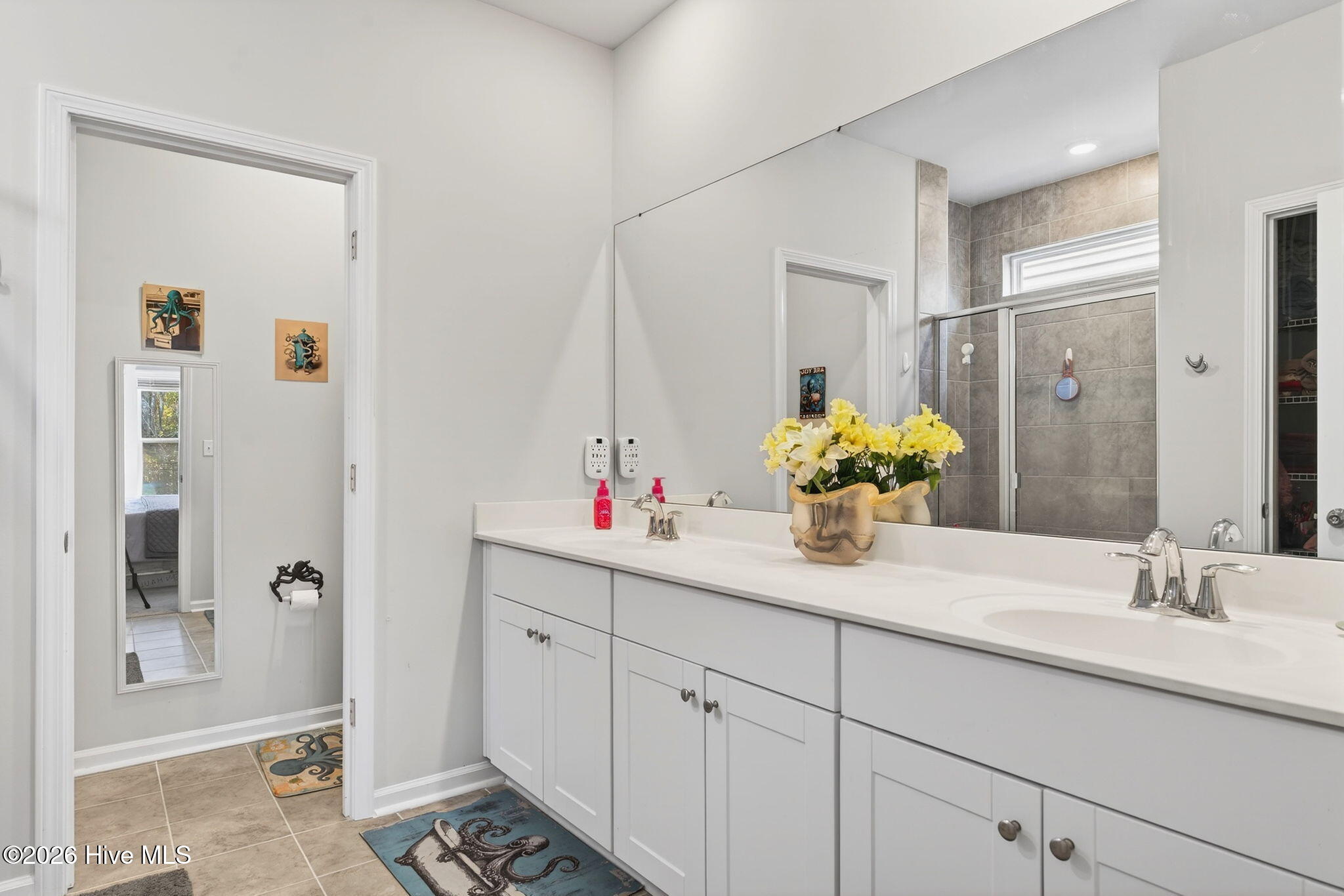 100559811 | Photo 20