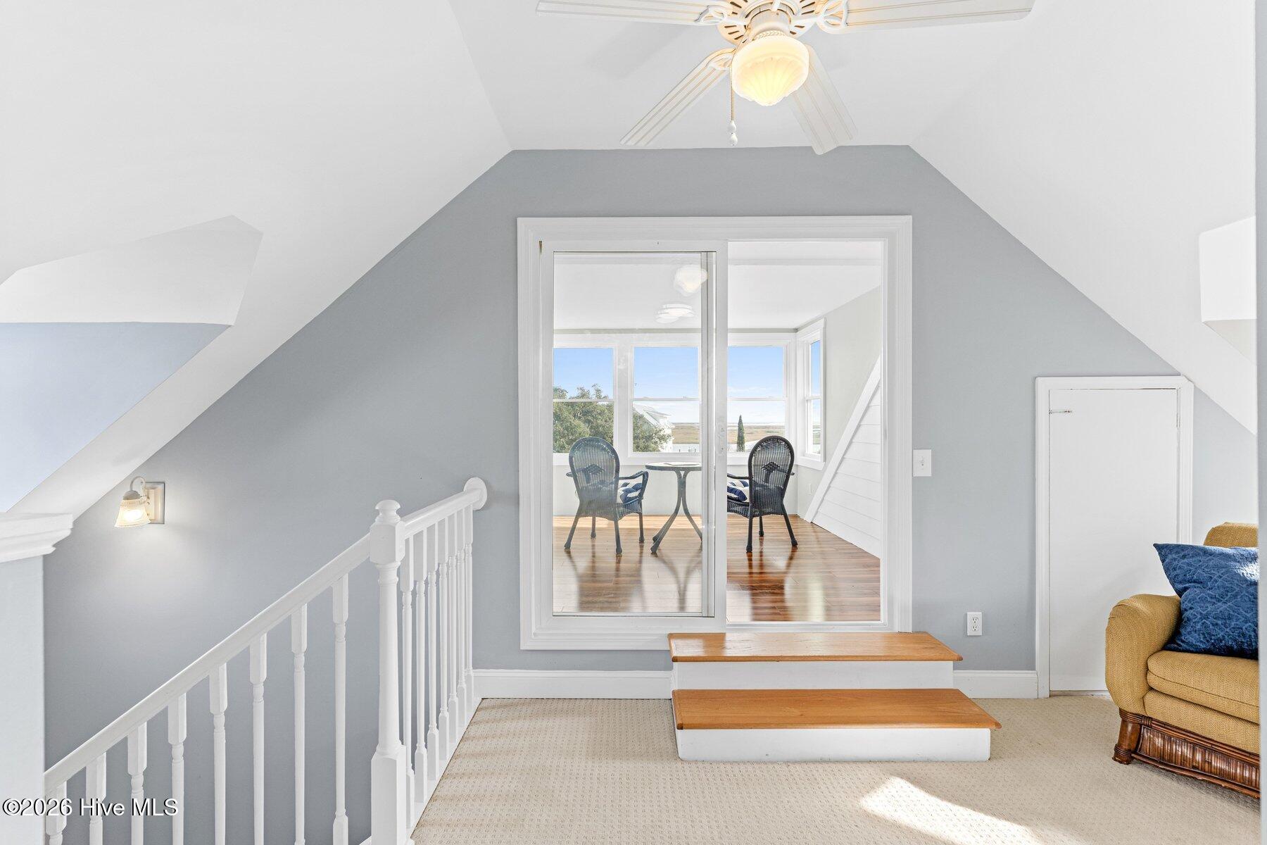 100551299 | Photo 35