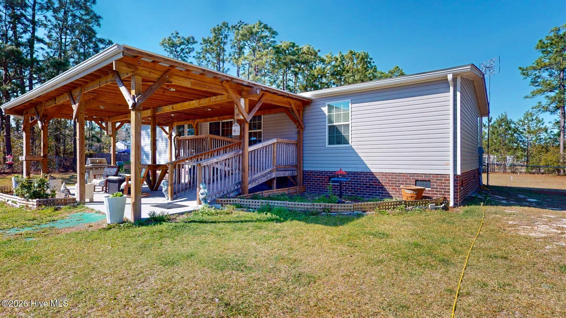 100567177 | Photo 46