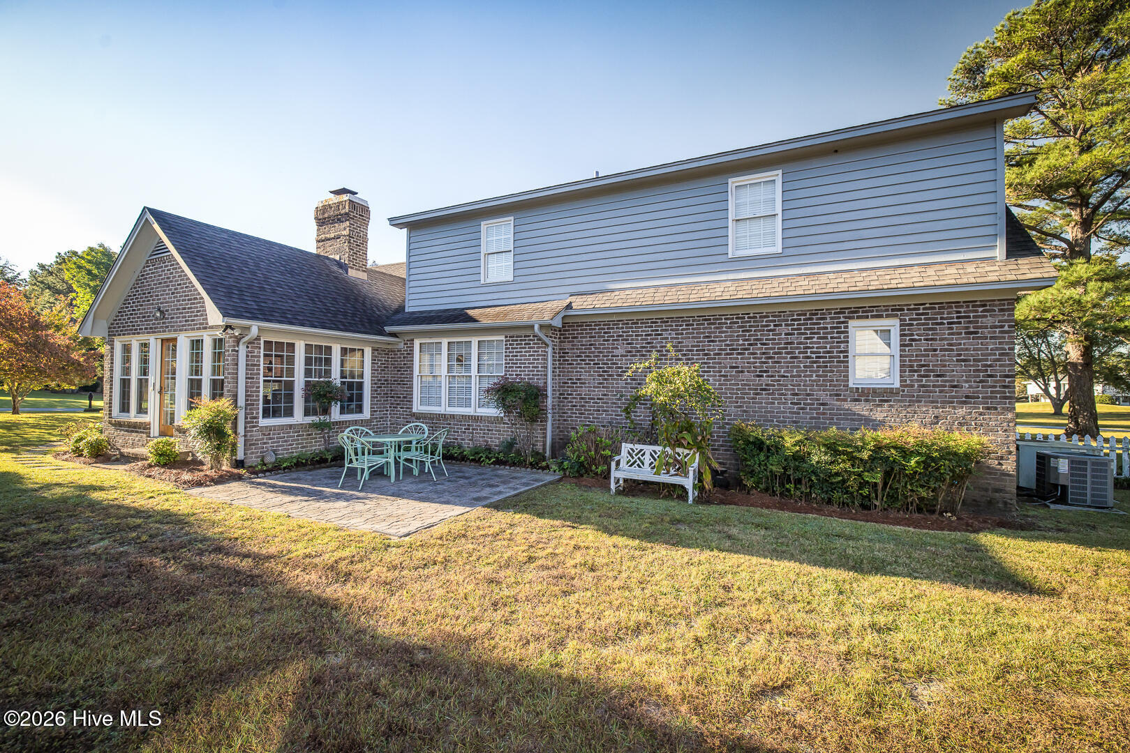 100570429 | Photo 12