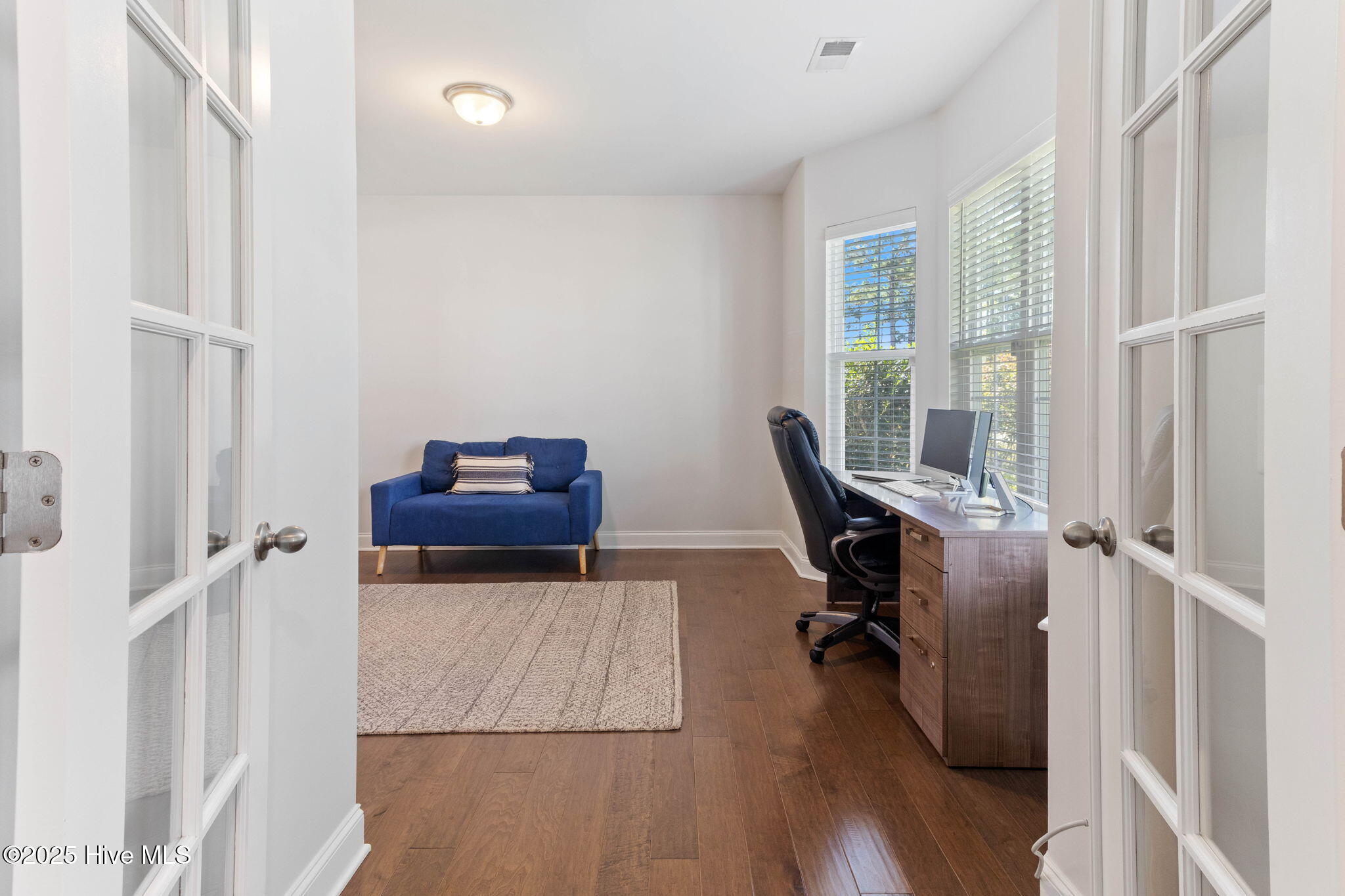 100536642 | Photo 18