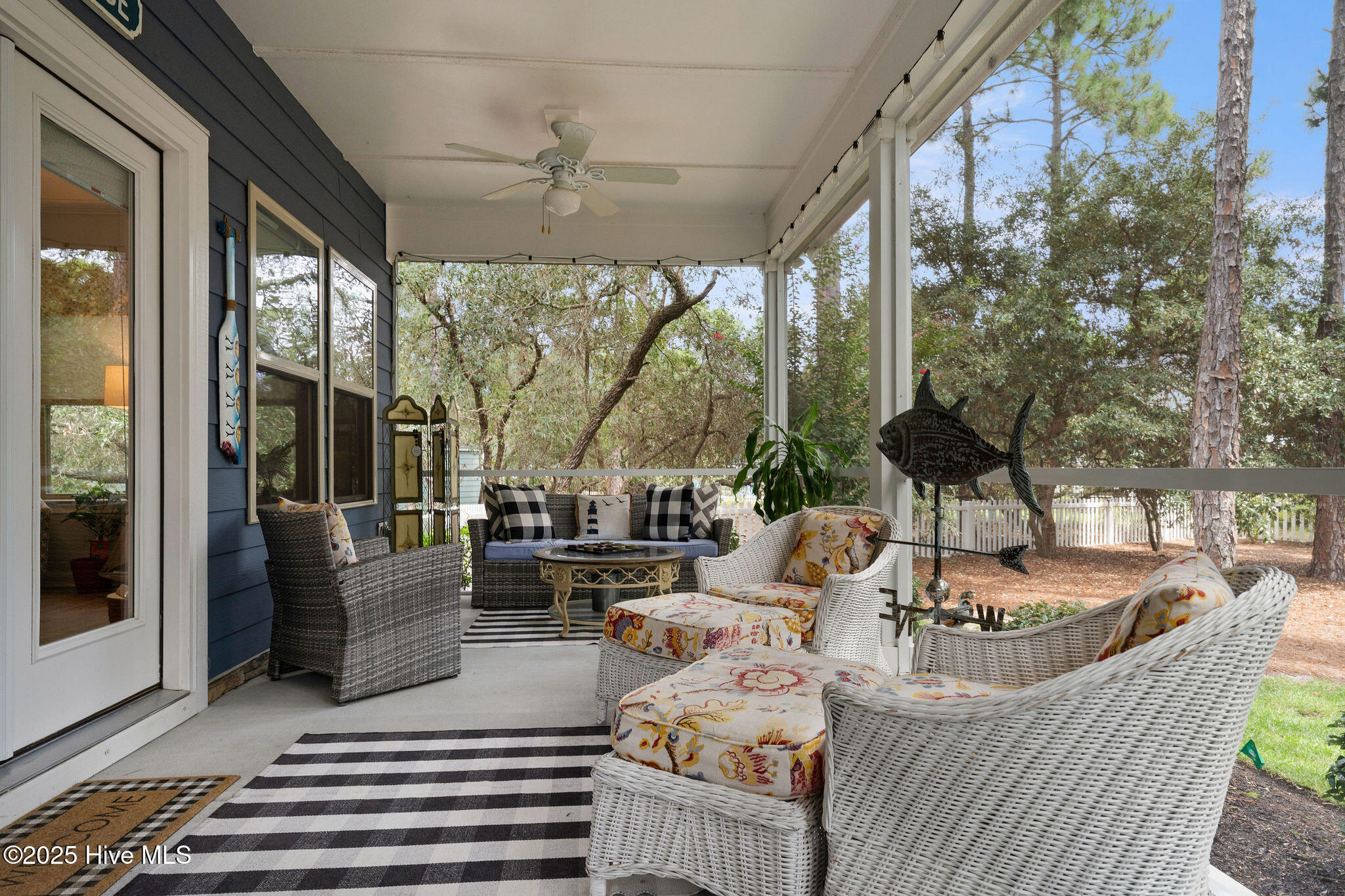 100529341 | Photo 32