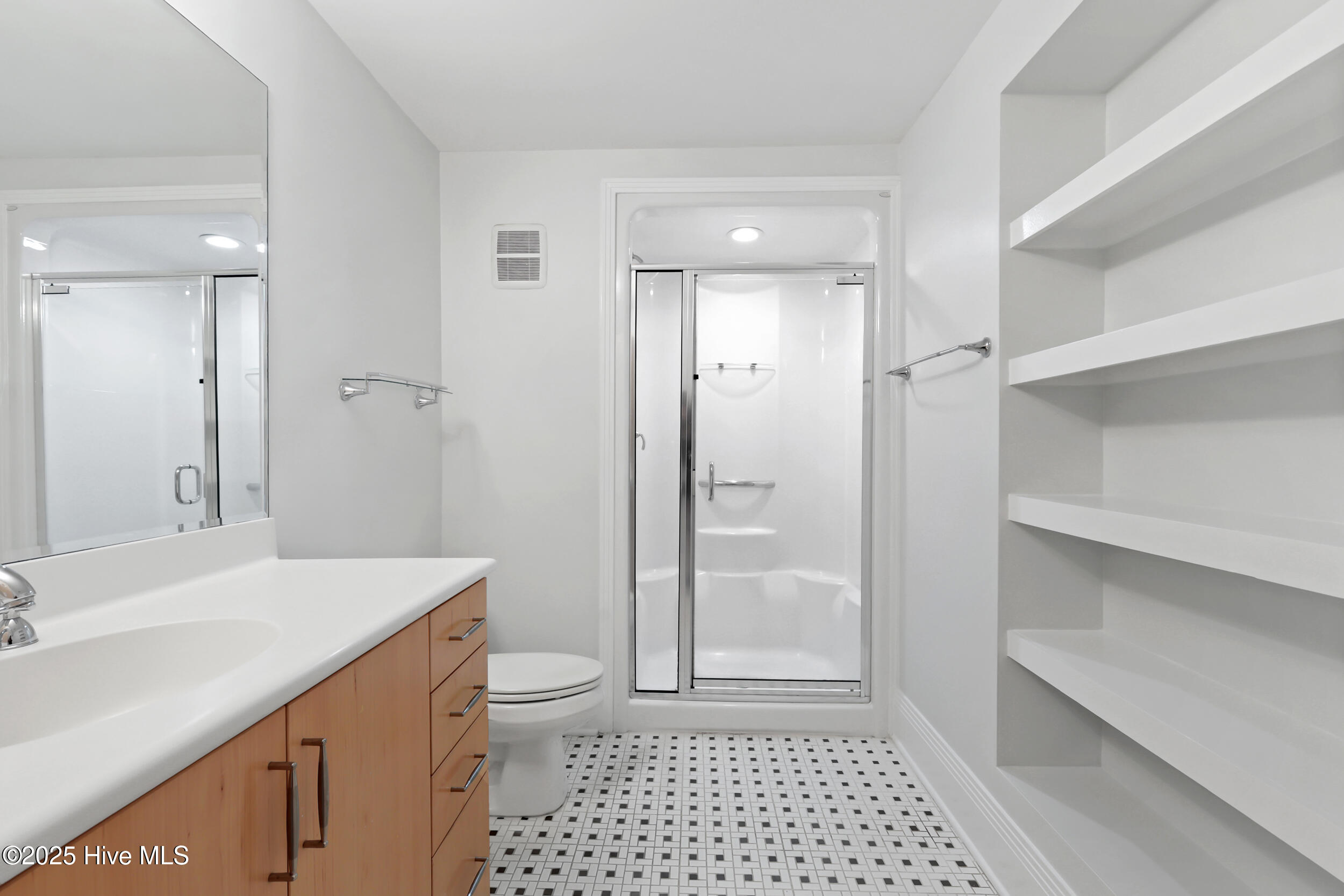 100523364 | Photo 21