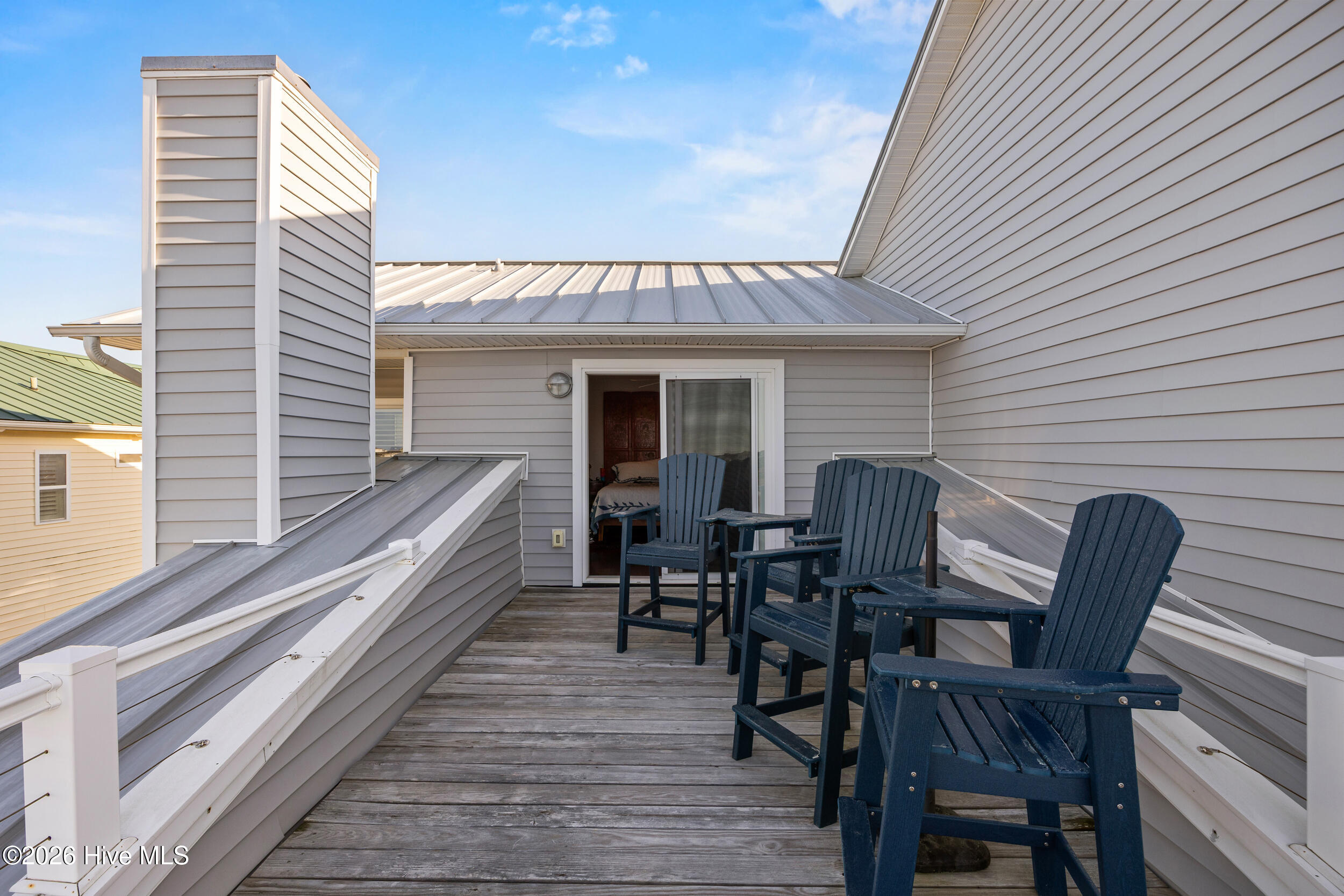 100564811 | Photo 33