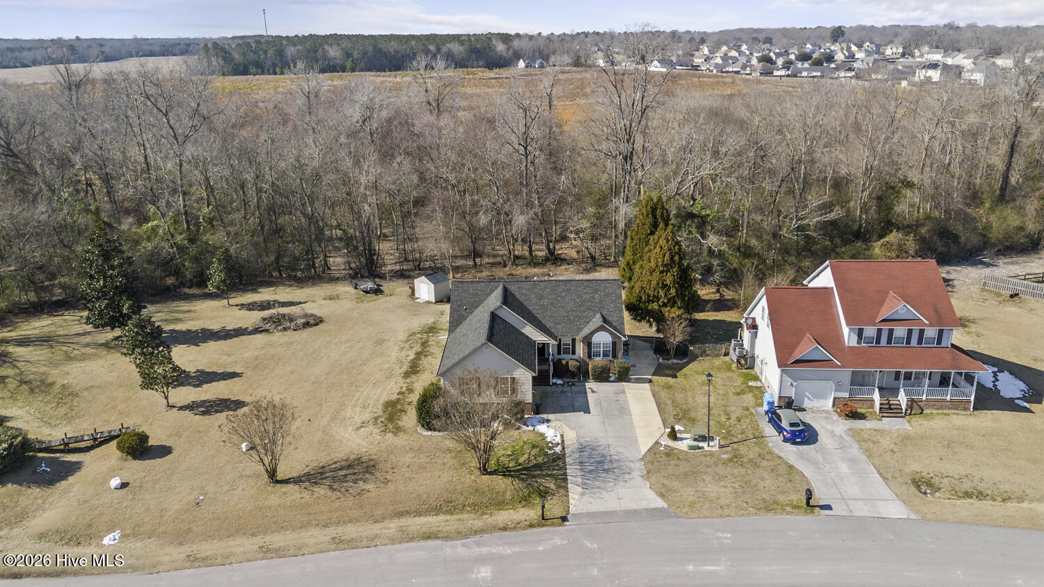 100555225 | Photo 40