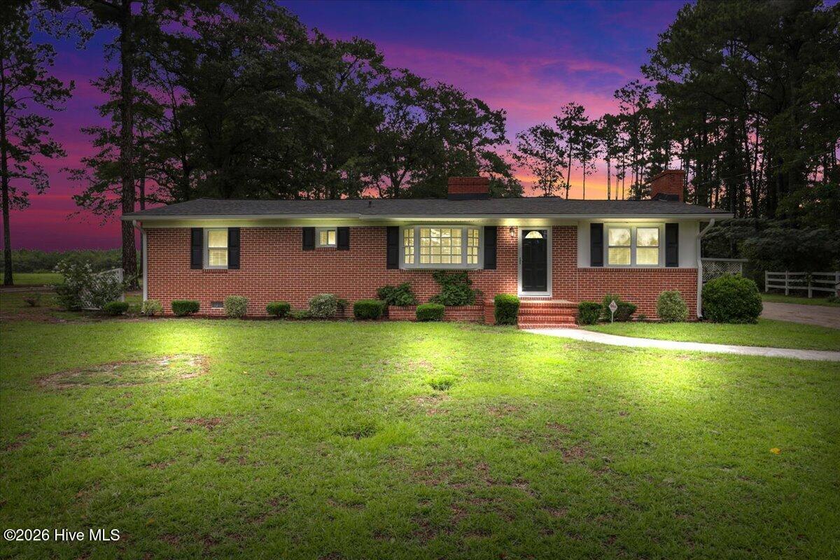 Exterior photo of 10229 Nc Hwy 210, Autryville, NC 28318. MLS: 100599094