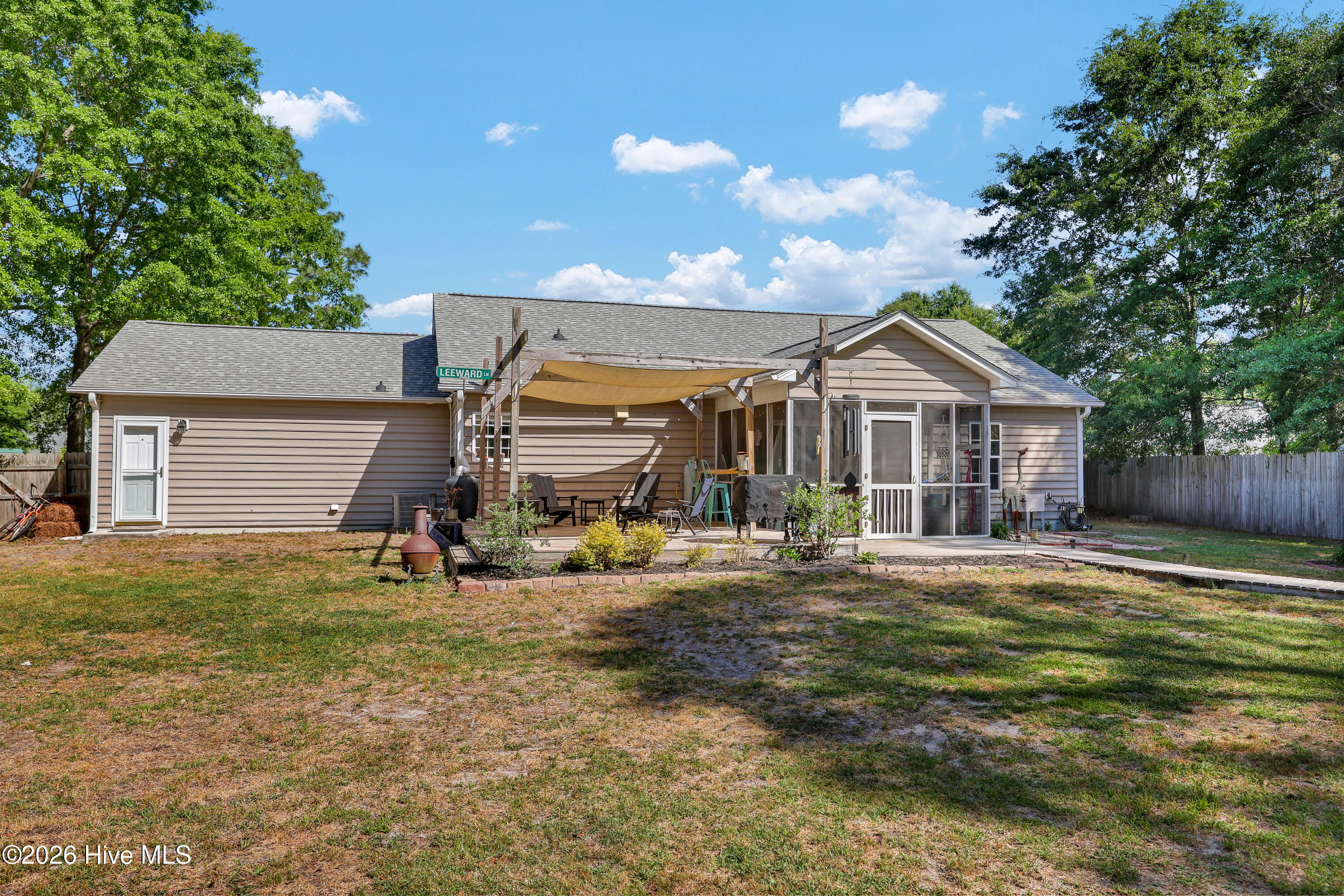 100569381 | Photo 29