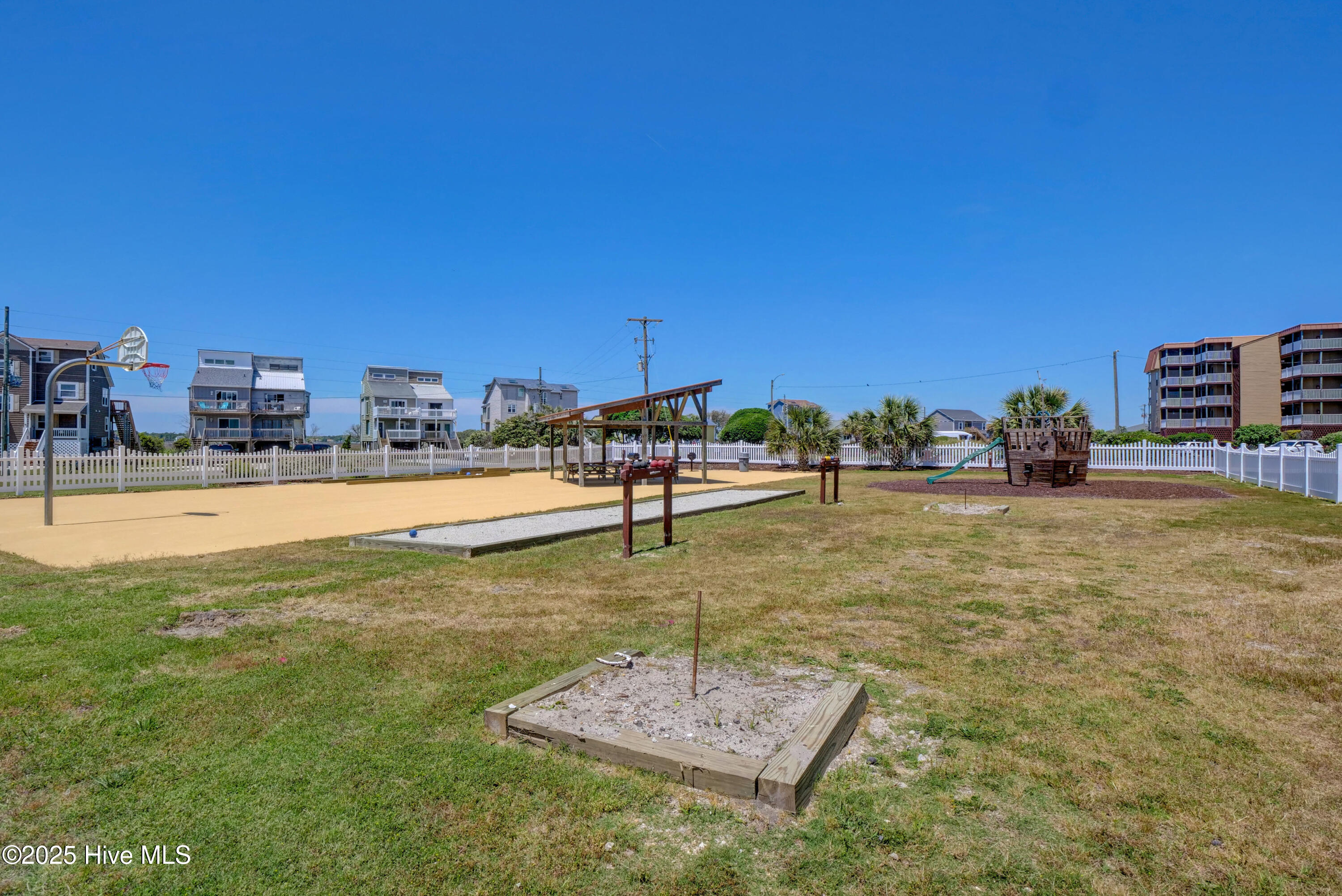 100495558 | Photo 27