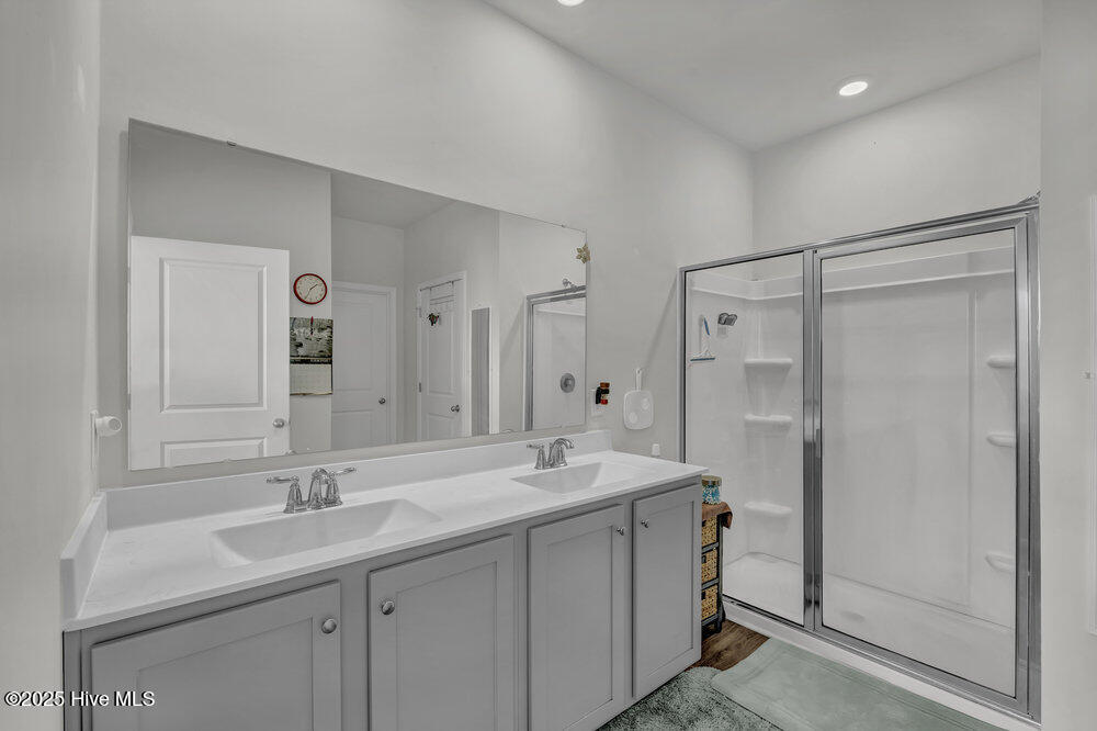 100542471 | Photo 10