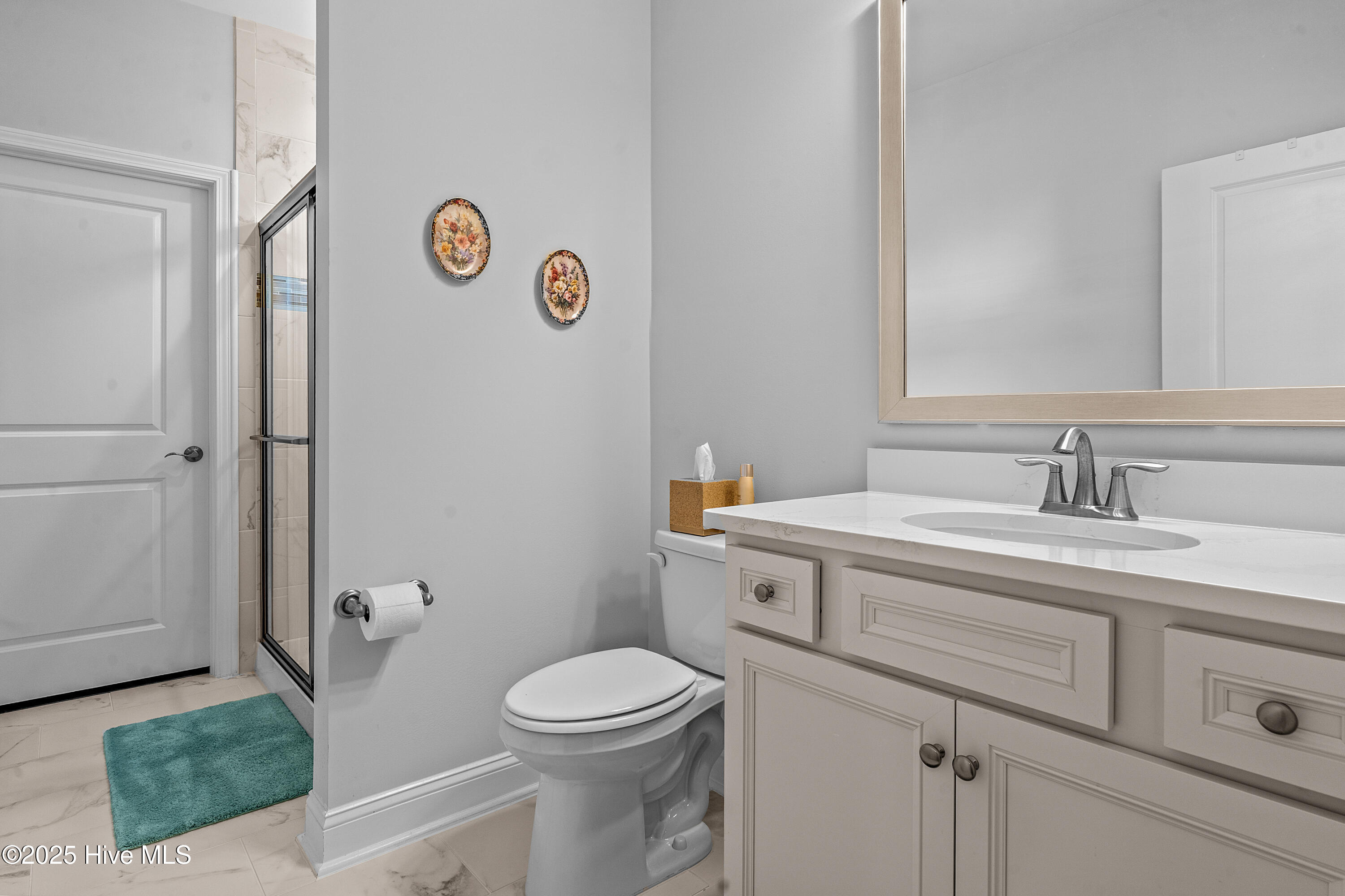 100502305 | Photo 28